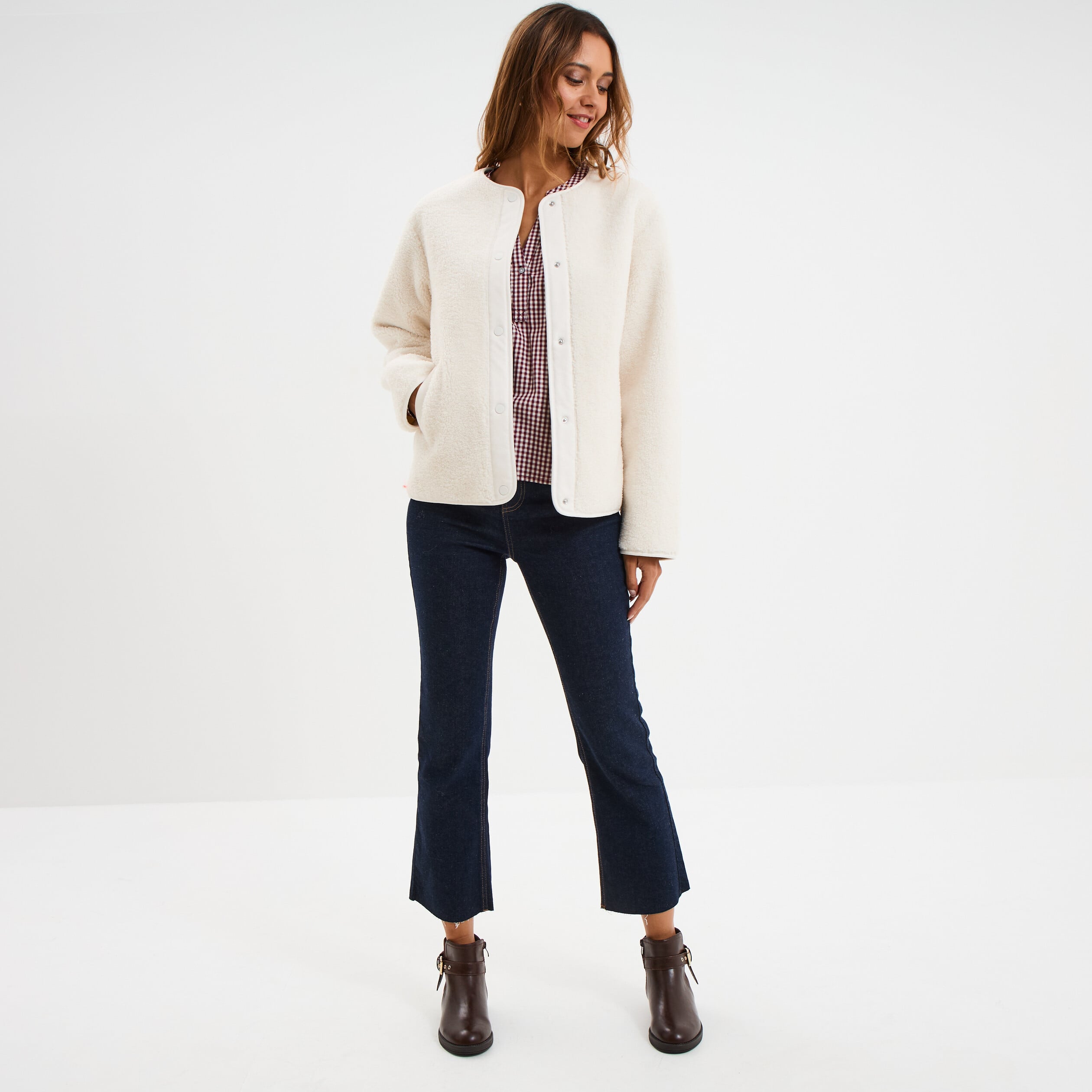 Veste effet polaire boutonn&eacute;e col rond ecru femme