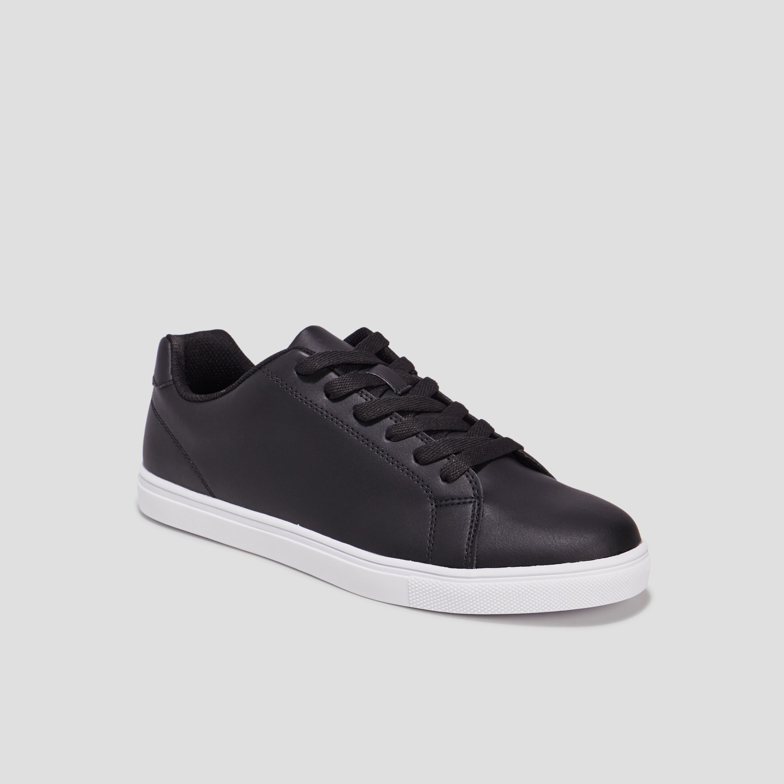 Baskets plates noir homme