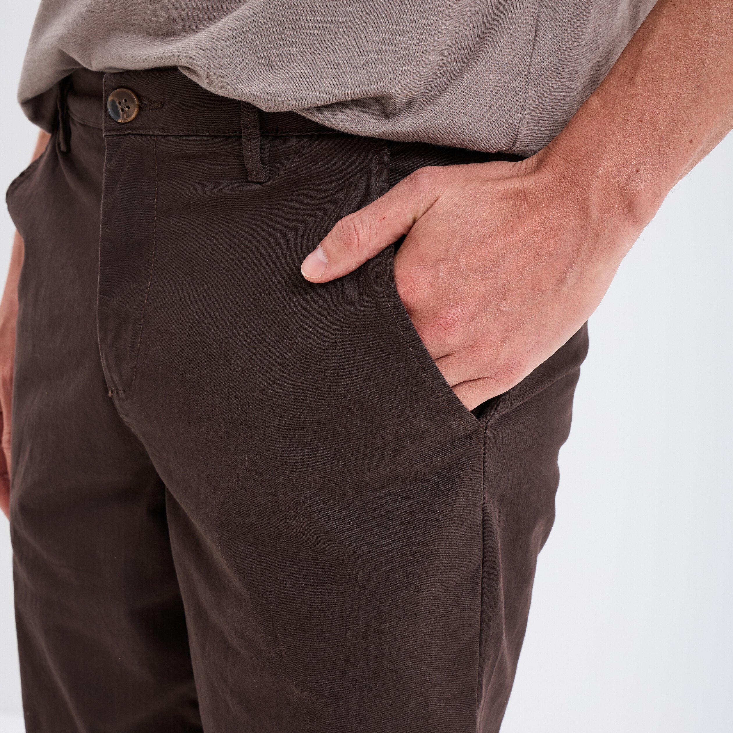 pantalon chino droit stretch marron fonce homme Pantalon chino droit stretch marron foncé homme