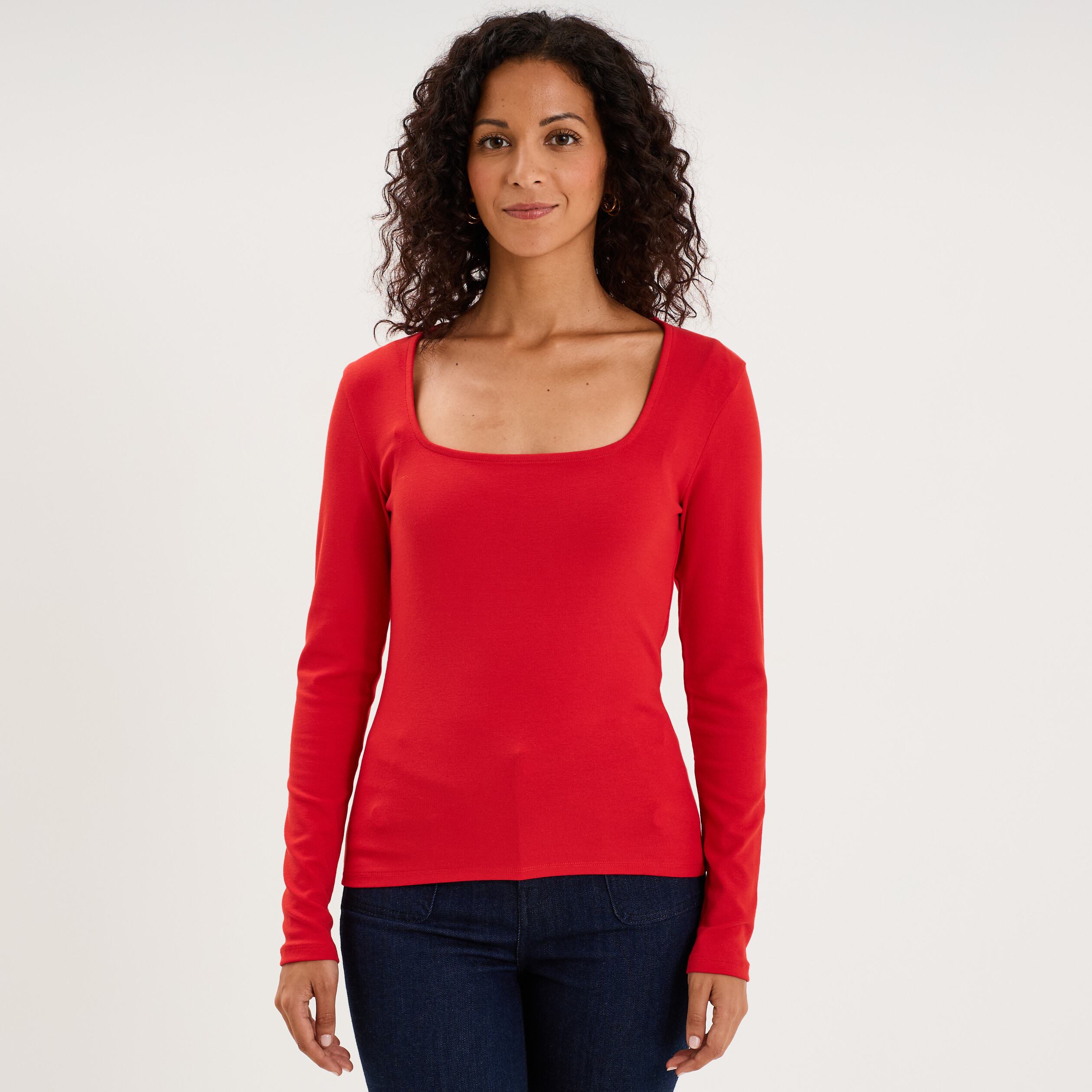 T-shirt ajust&eacute; encolure carr&eacute;e rouge femme