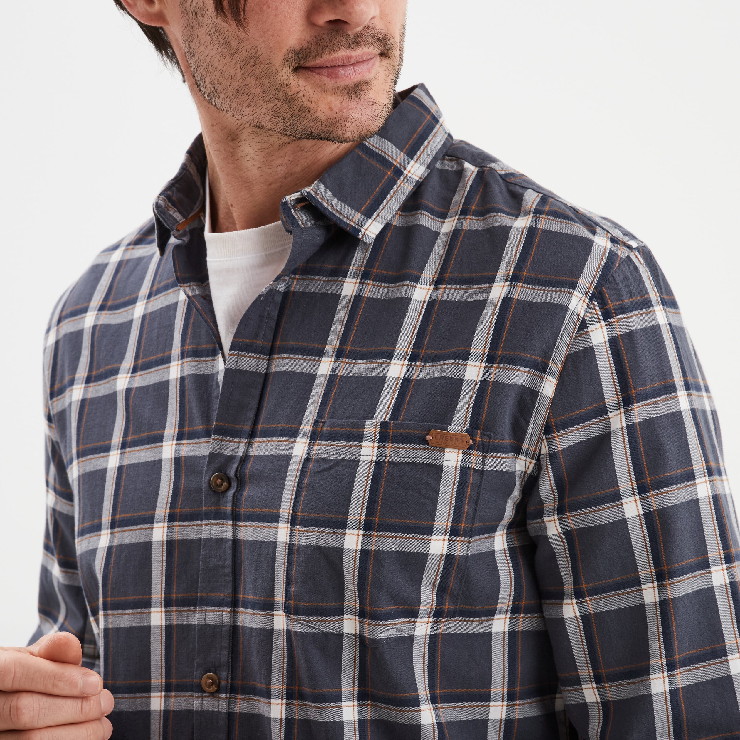 Chemise droite manches retrouss&eacute;es bleu fonc&eacute; homme