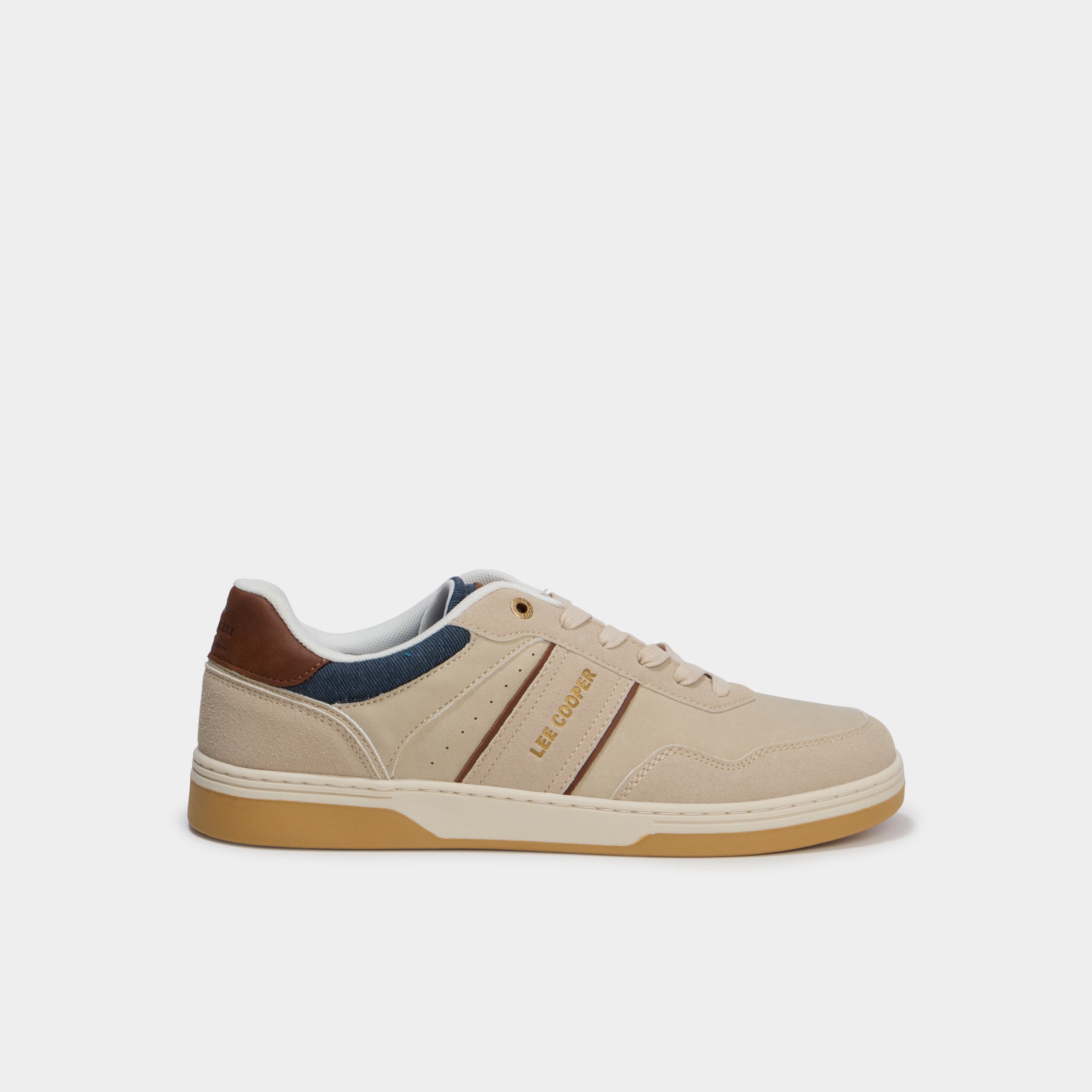 Tennis basses &agrave; lacets Lee Cooper sable homme