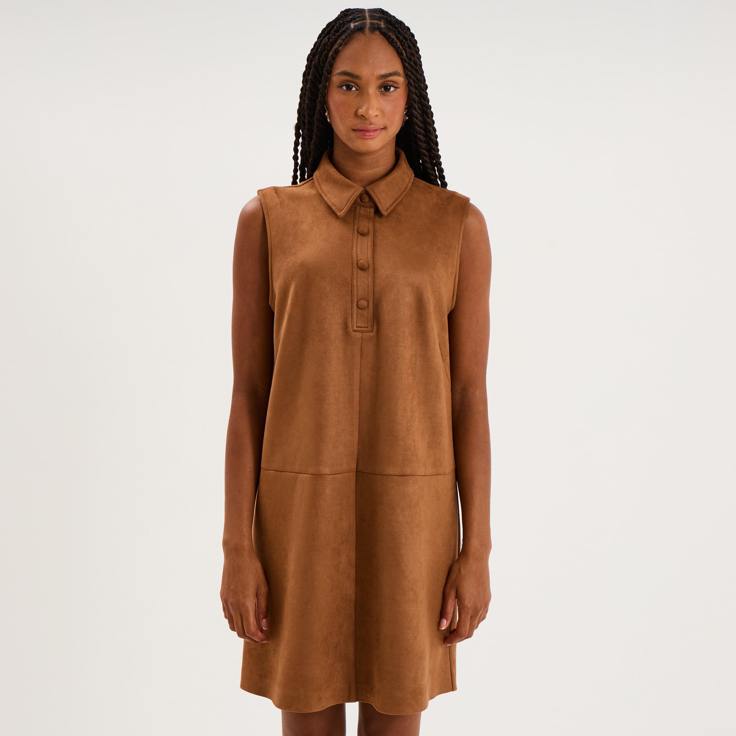 Robe su&eacute;dine sans manche col chemise marron clair femme