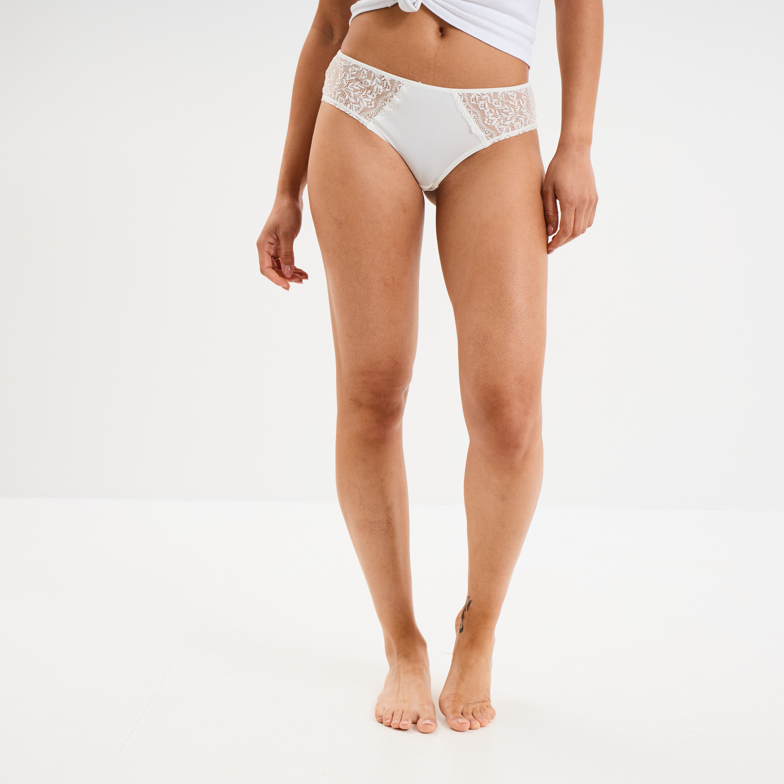 shorty avec micro dentelle ivoire femme Shorty avec micro dentelle ivoire femme