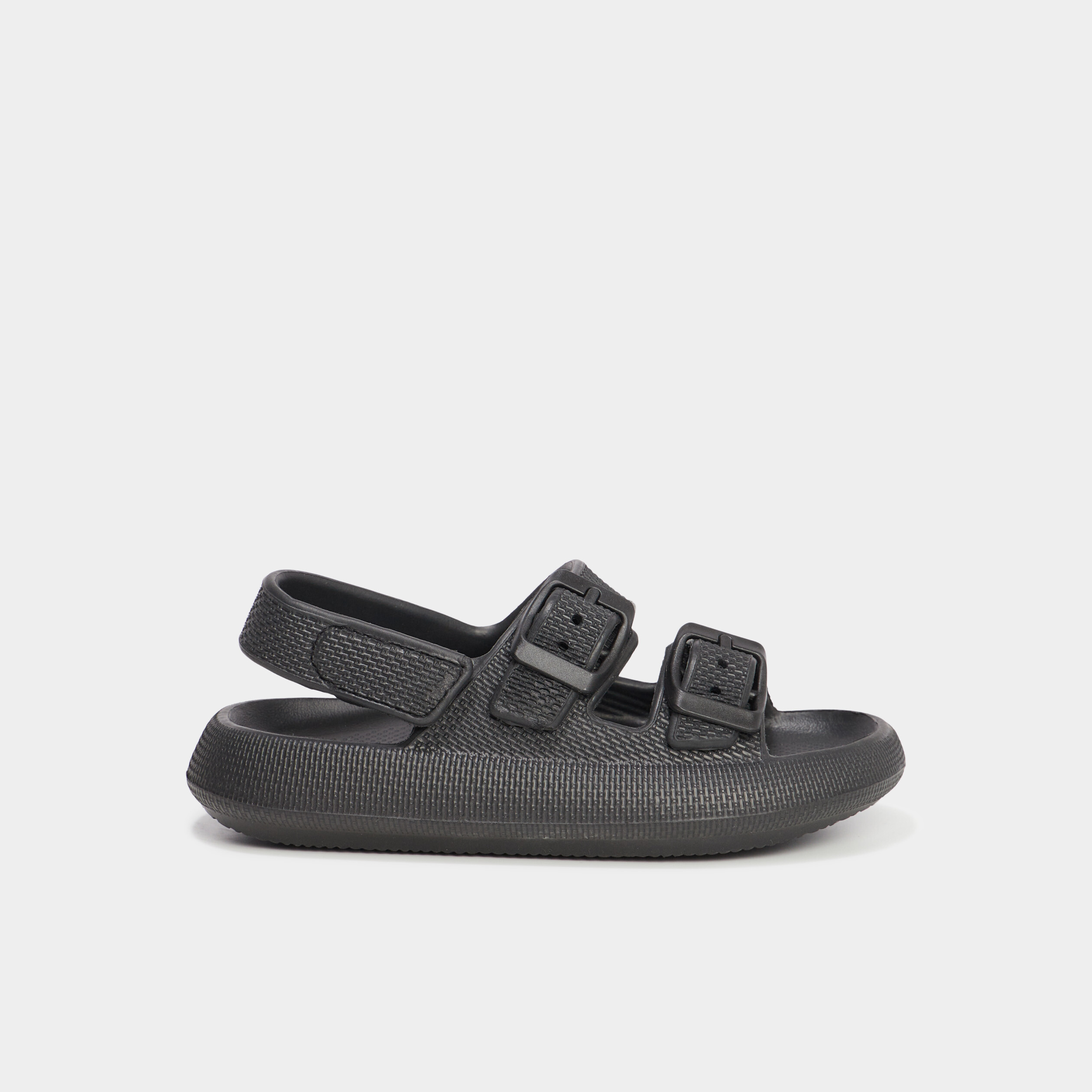 mules de plage avec boucles noir garcon Mules de plage avec boucles noir garçon