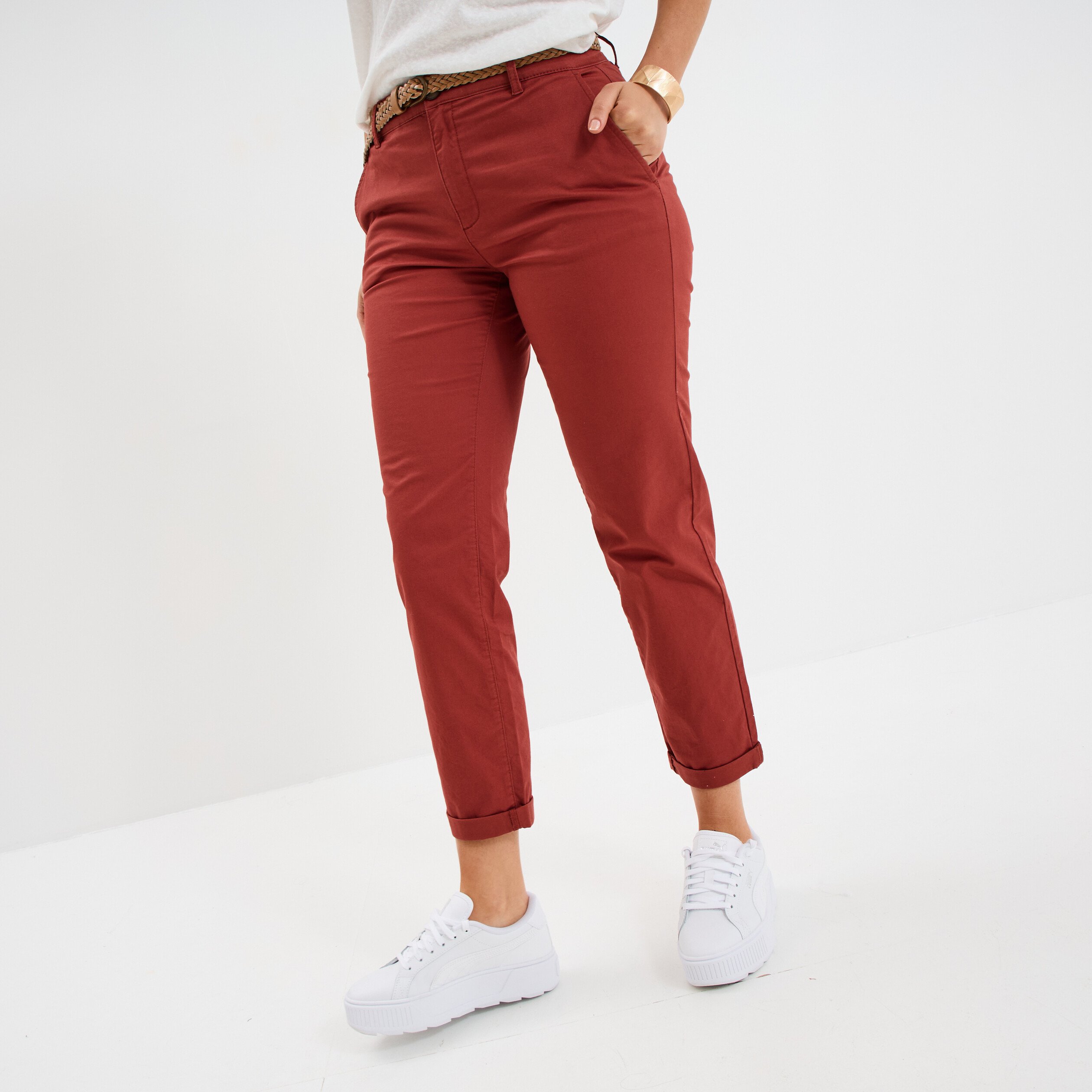 pantalon chino 78eme ceinture tressee rouge fonce femme Pantalon chino 7/8ème ceinture tressée rouge foncé femme
