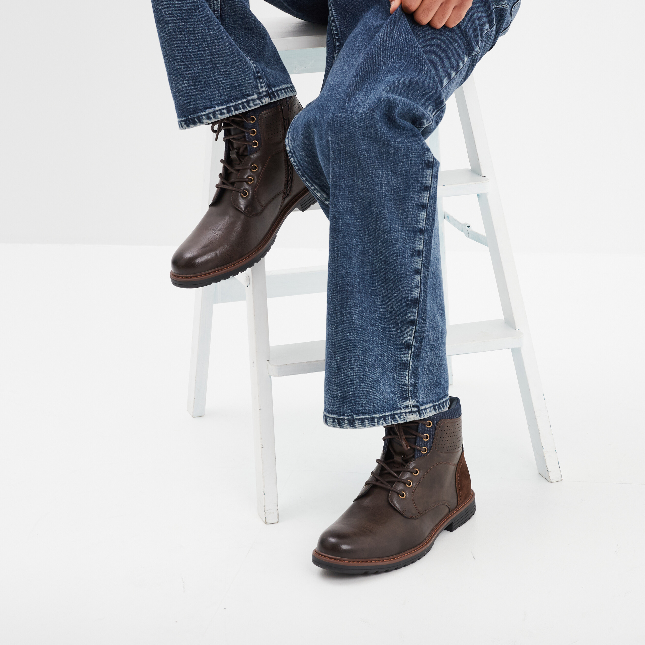 boots zippees et crantees marron homme Boots zippées et crantées marron homme