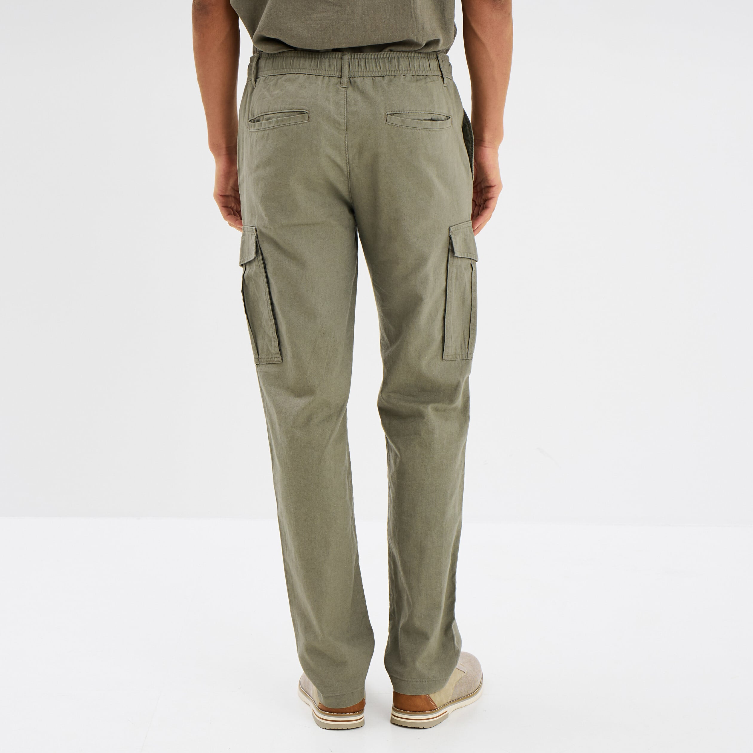 Pantalon cargo en lin m&eacute;lang&eacute; vert kaki homme