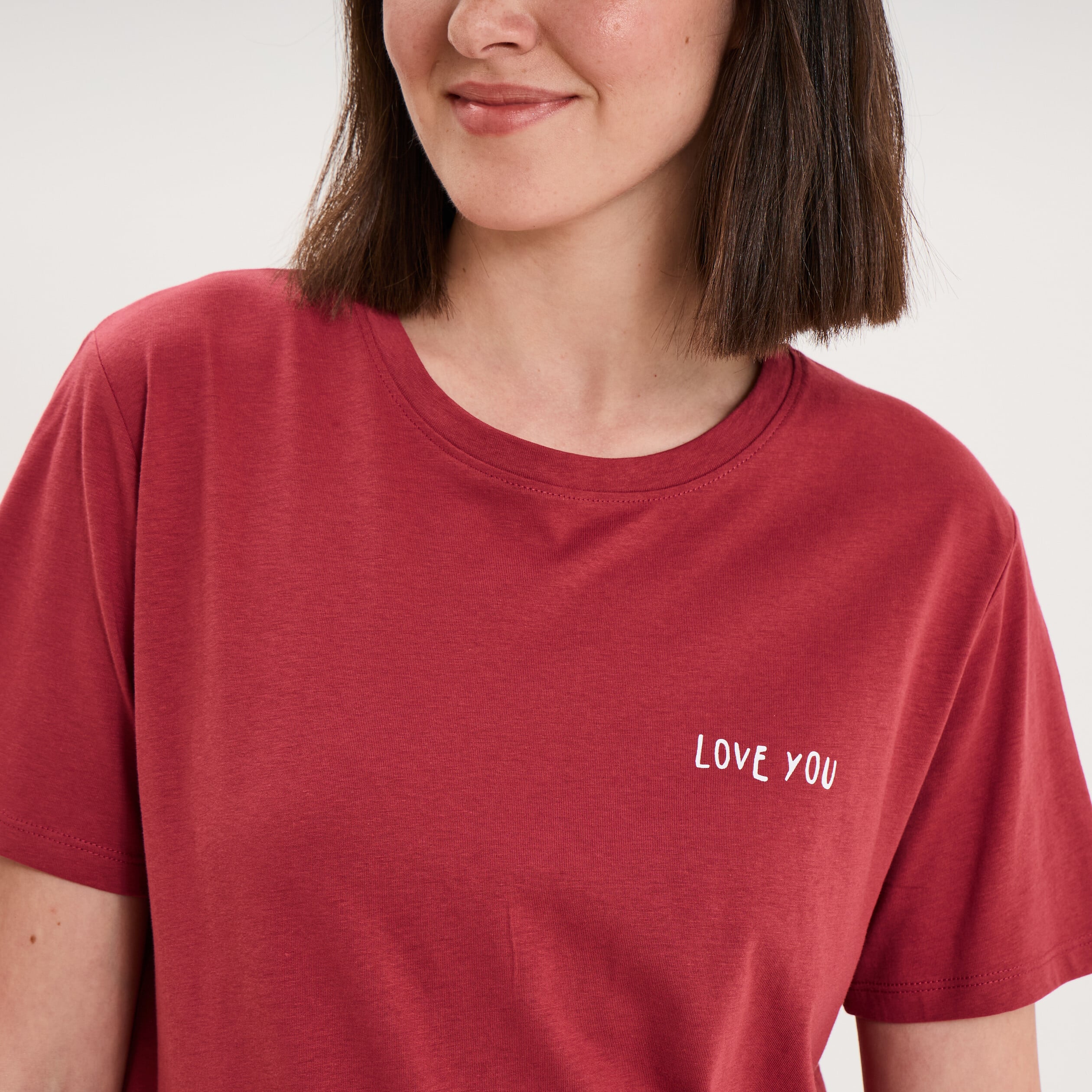 T-shirt col rond manches courtes coton rouge fonc&eacute; femme