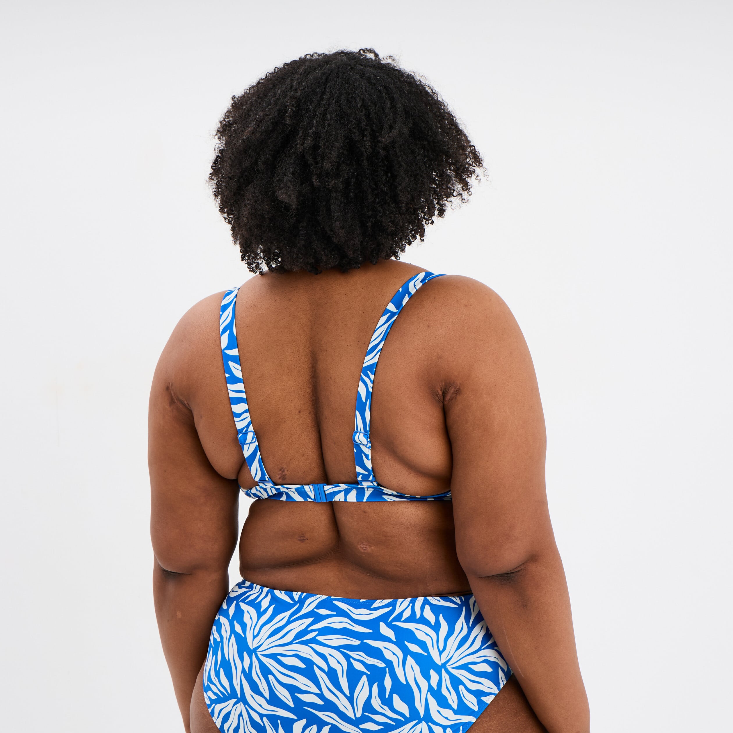 Haut de maillot de bain triangle bleu femme grande taille