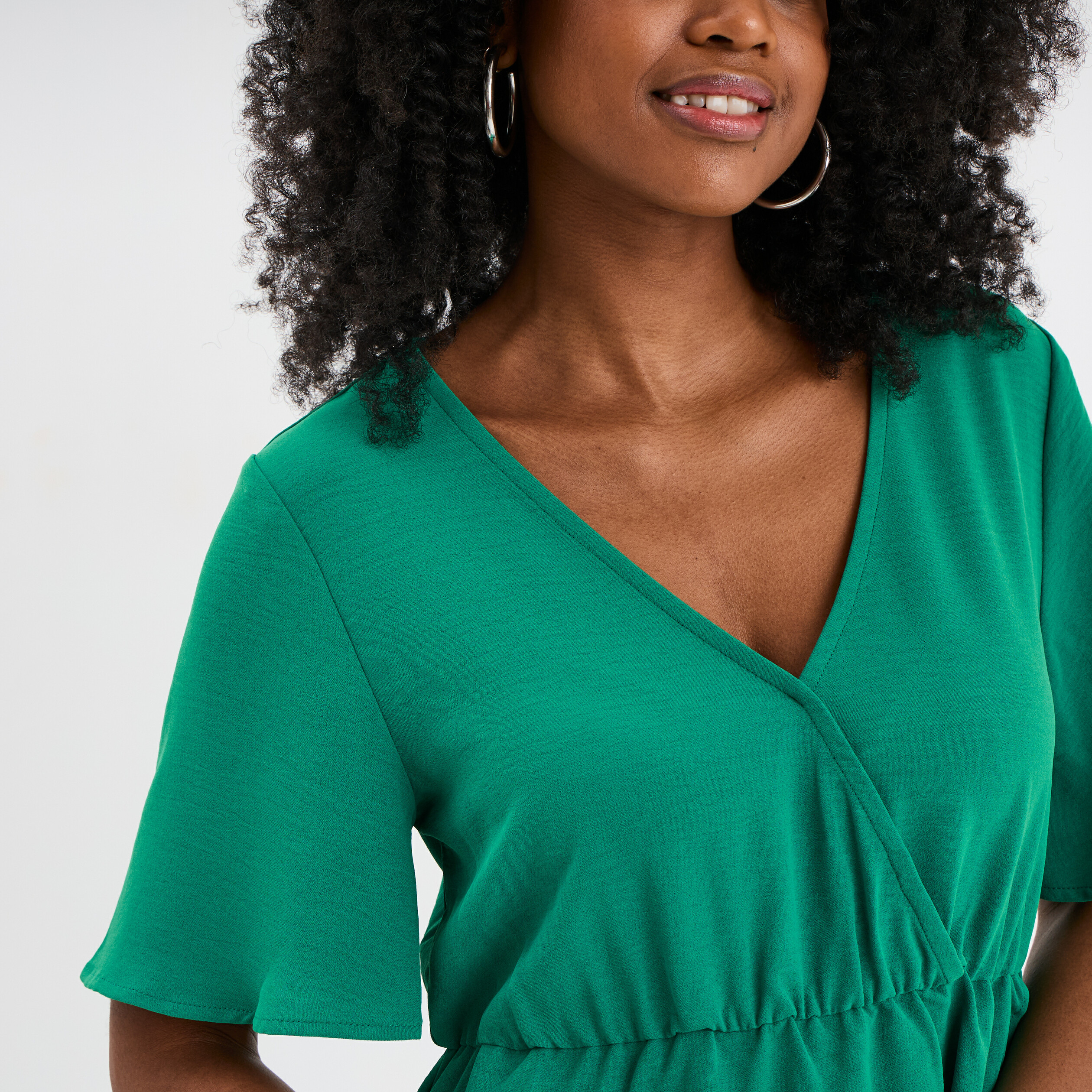 robe courte effet portefeuille fluide vert femme Robe courte effet portefeuille fluide vert femme
