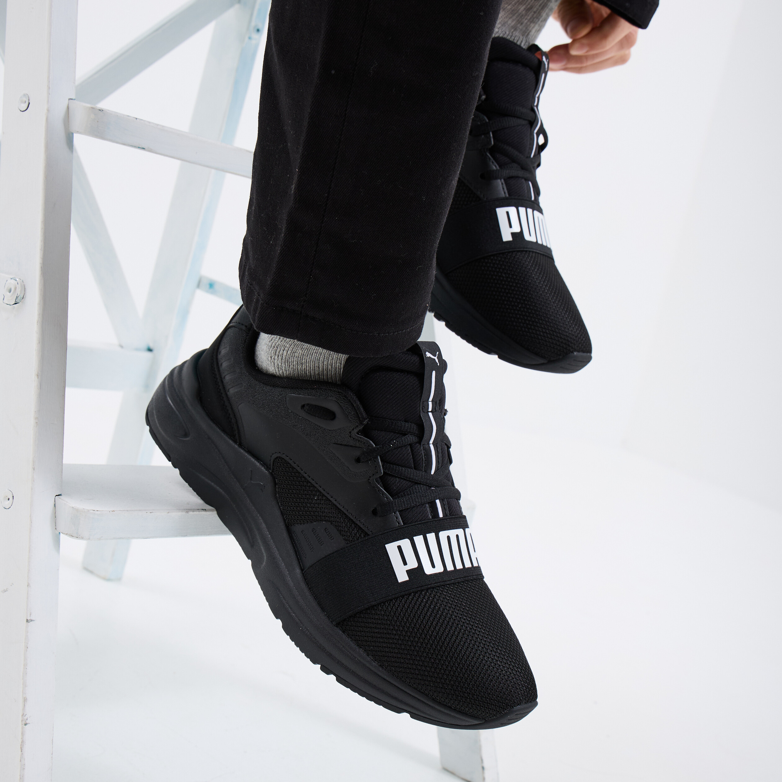 Chaussures Bas Puma Homme Puma CAVEN Blanc Chaussures Baskets