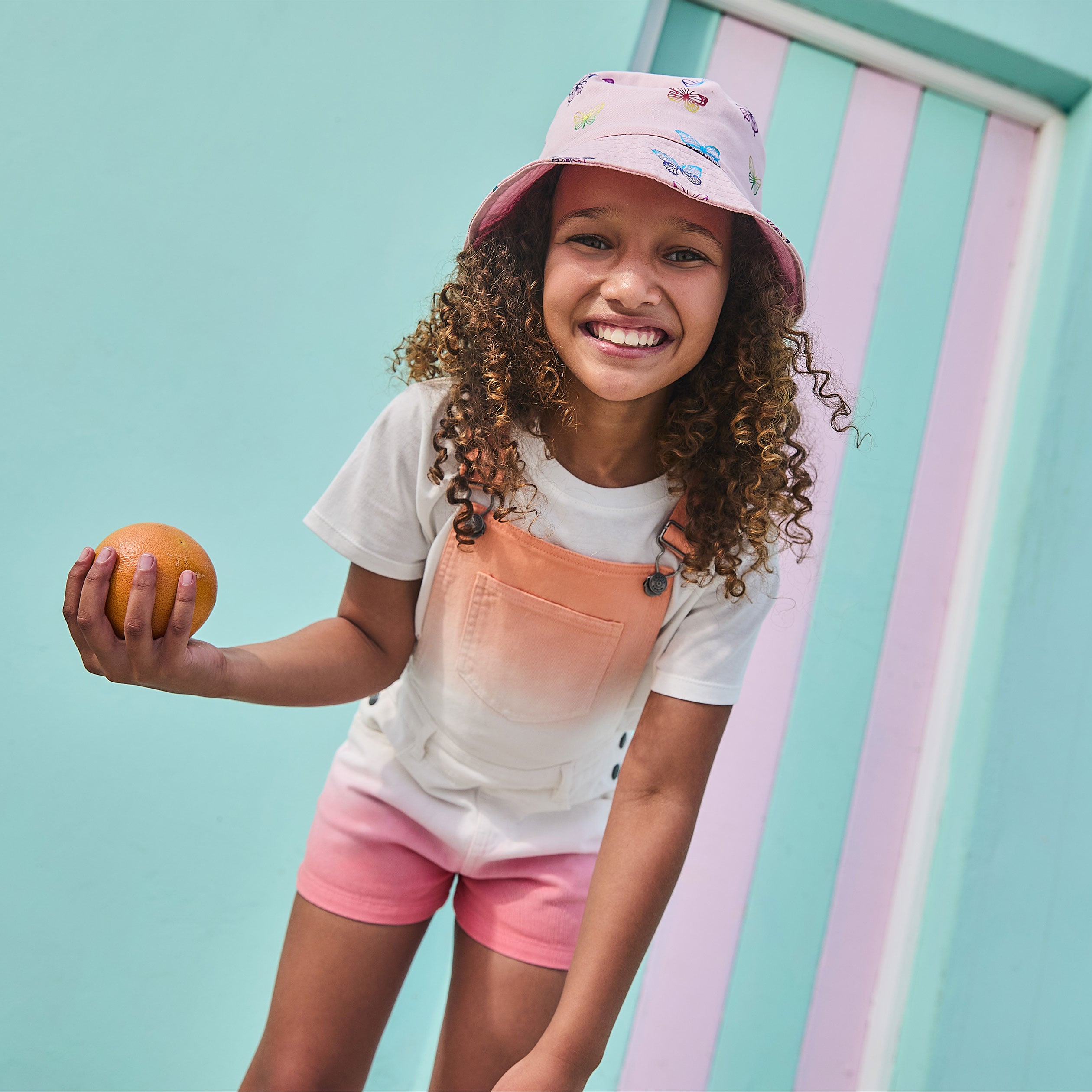 Ensemble 2 pi&egrave;ces avec salopette coton multicolore fille