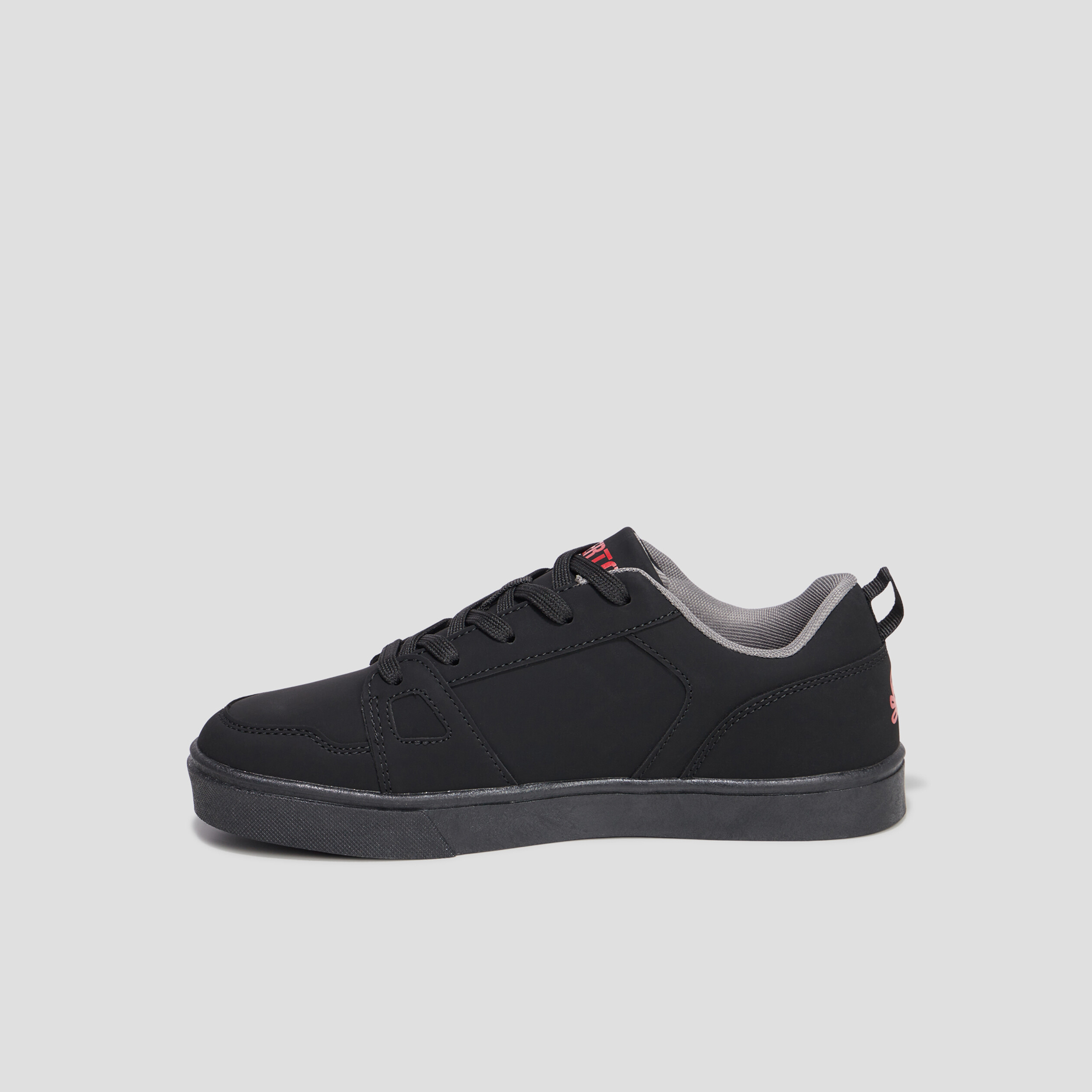 tennis basses a lacets liberto tomy noir garcon Tennis basses à lacets Liberto Tomy noir garçon