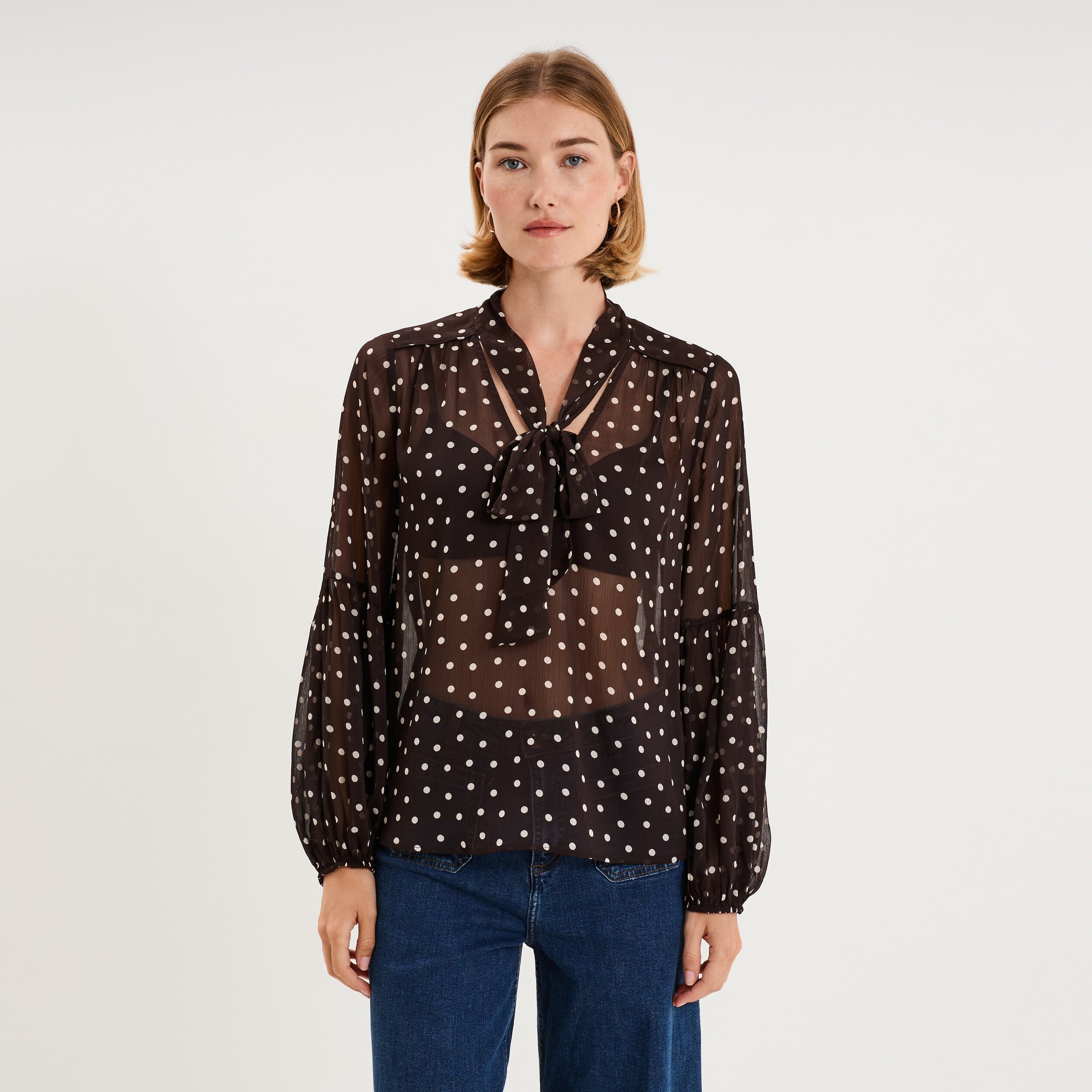 Chemisier transparent col lavalli&egrave;re marron chocolat femme