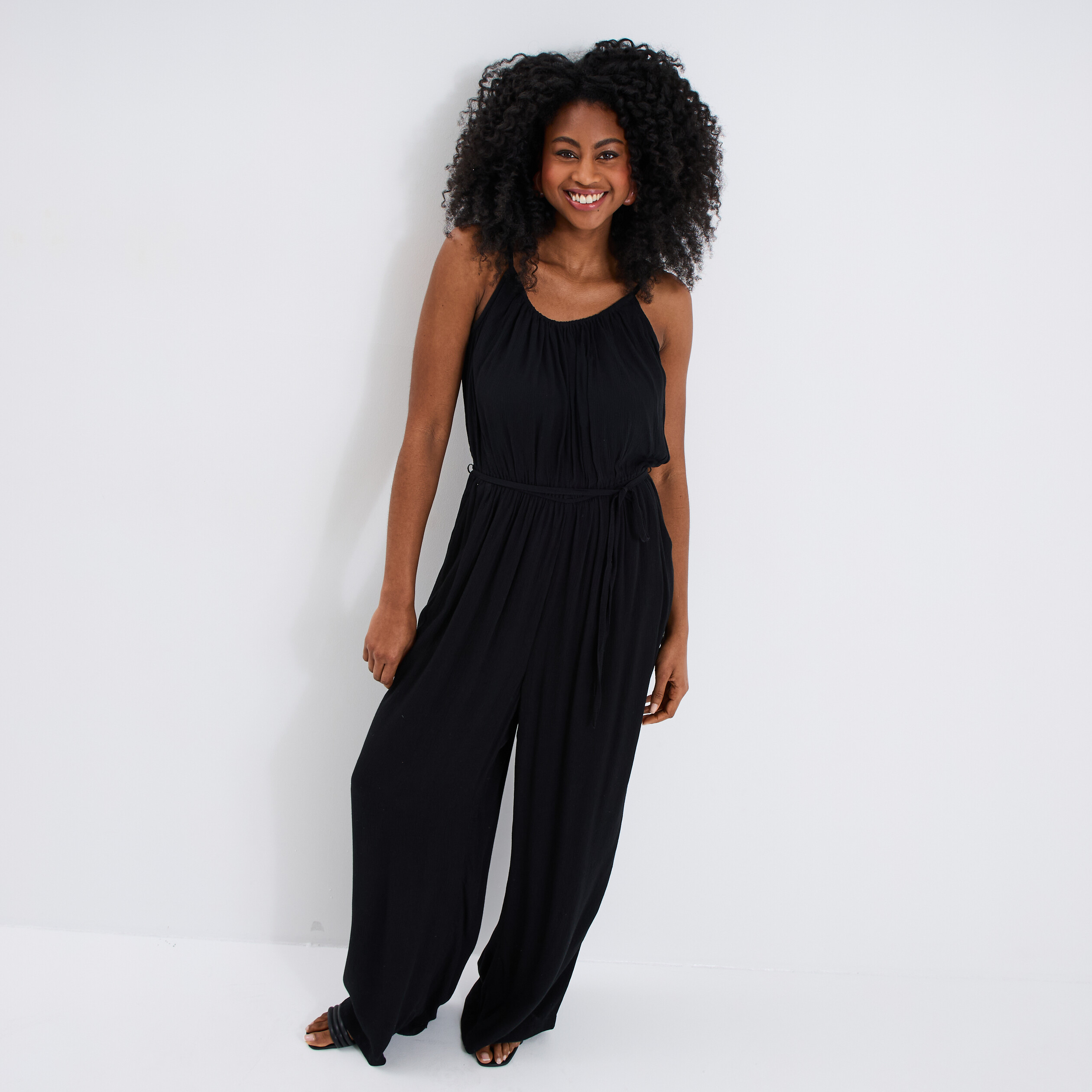 combinaison pantalon fluide en crepe noir femme Combinaison pantalon fluide en crêpe noir femme