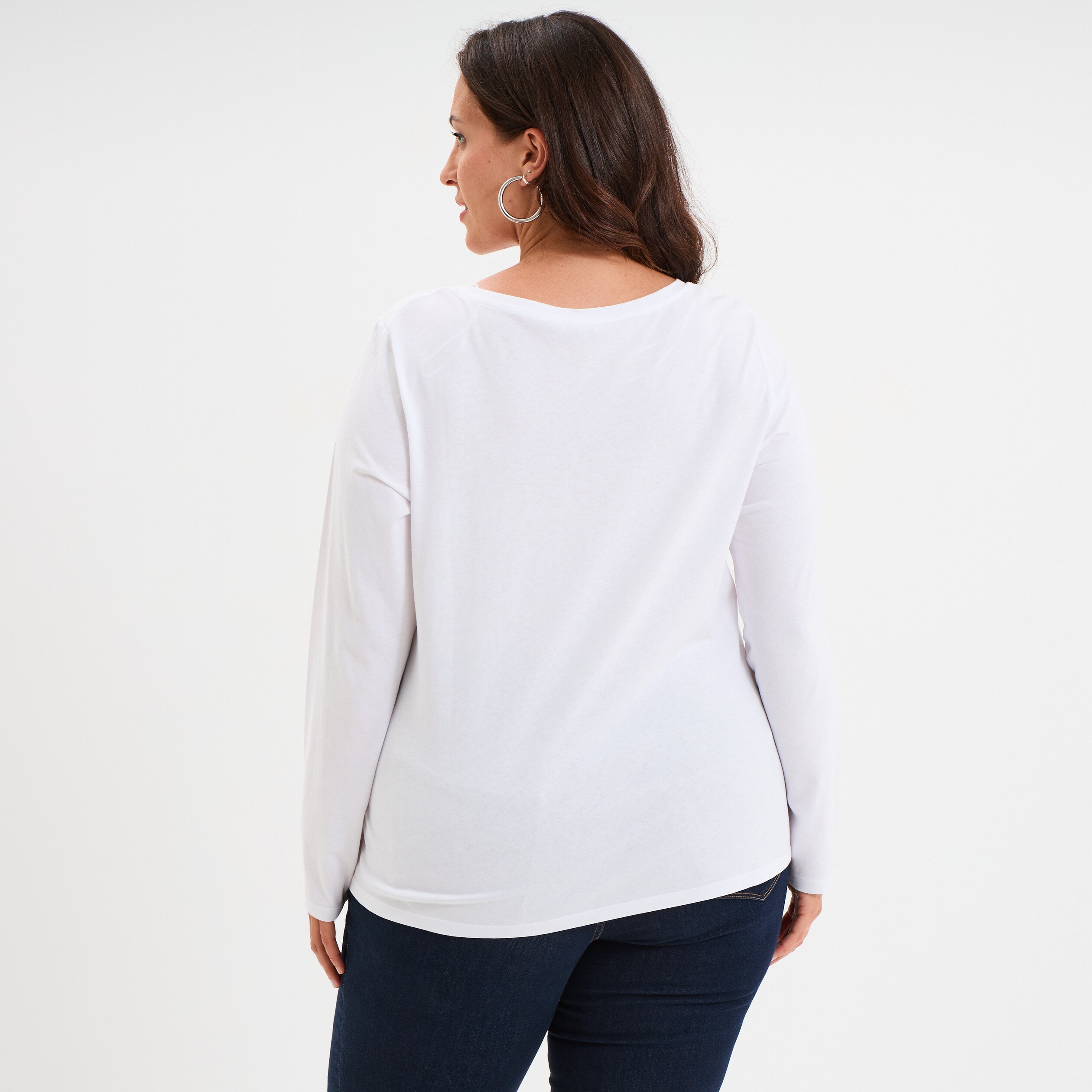 t shirt col en v manches longues coton blanc femmegt T-shirt col en V manches longues coton blanc femme grande taille