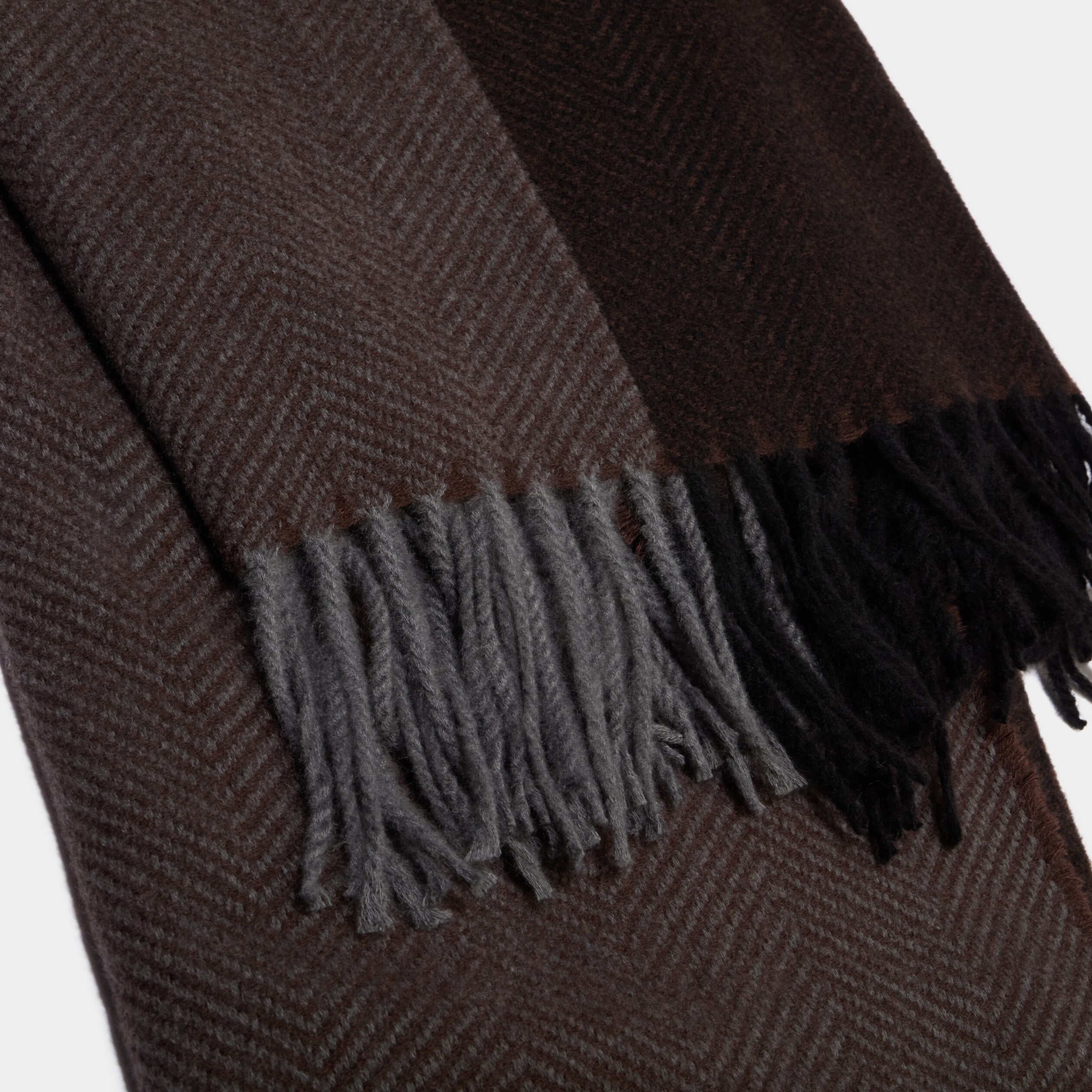 &Eacute;charpe &agrave; franges marron fonc&eacute; homme