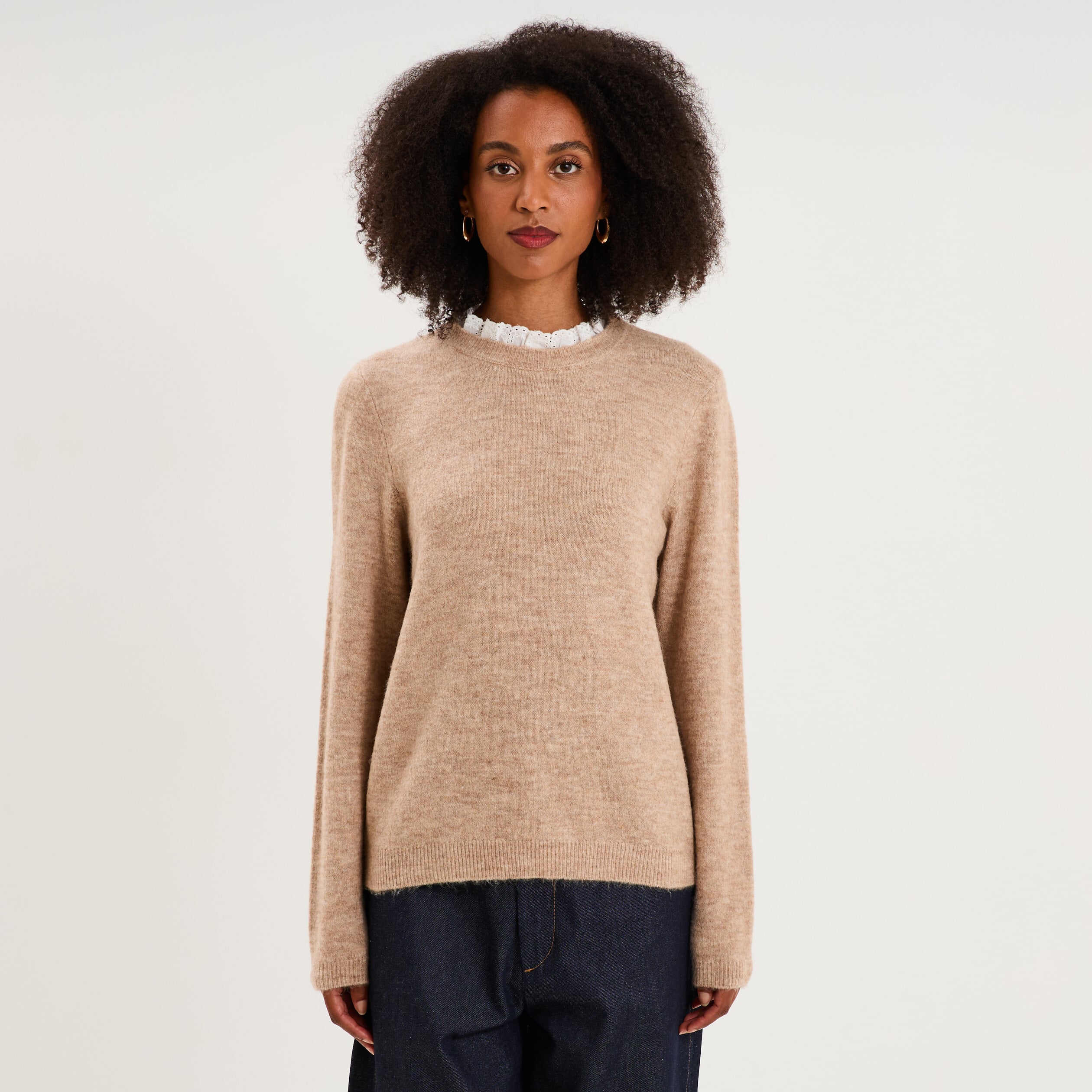 Pull 2 en 1 col rond broderie anglaise beige femme