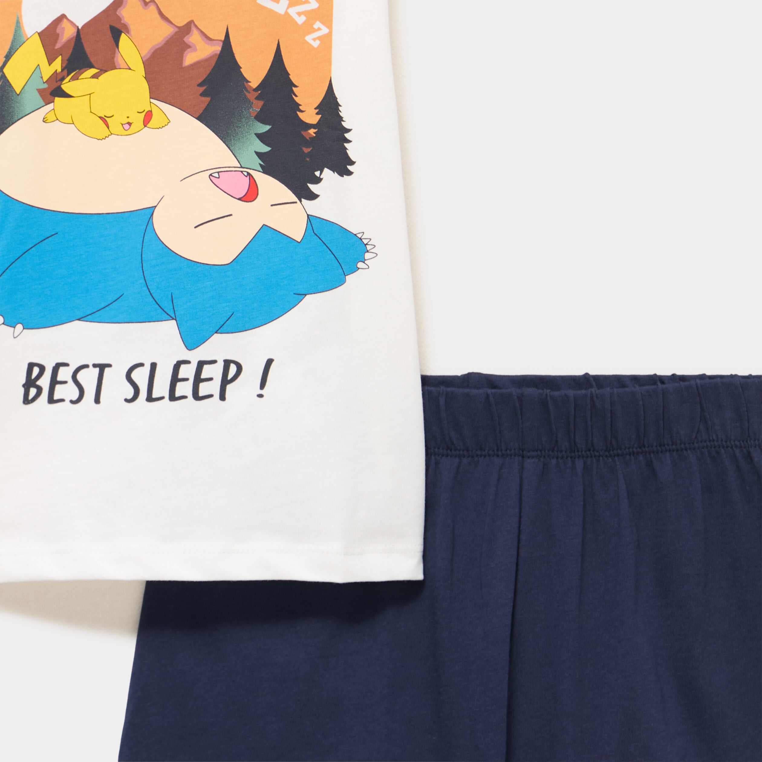 Ensemble pyjama short et t-shirt Pok&eacute;mon ivoire gar&ccedil;on