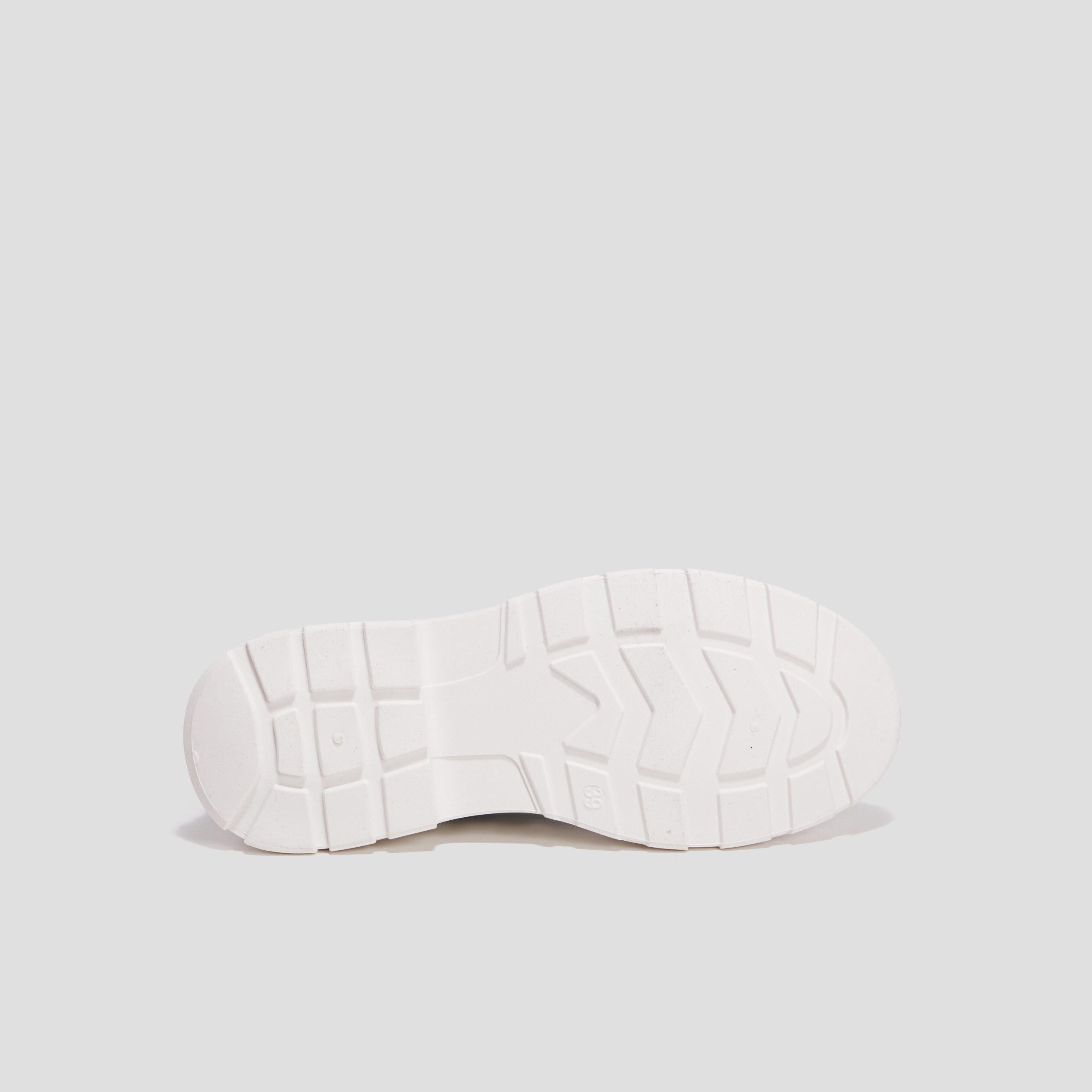 baskets montantes a lacets en toile noir femme Baskets montantes à lacets en toile noir femme