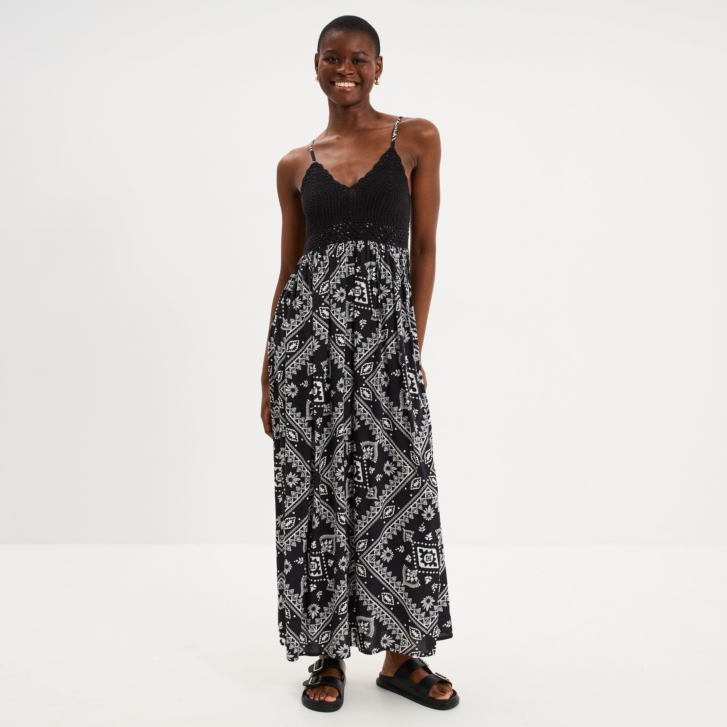 Robe longue buste effet crochet noir femme