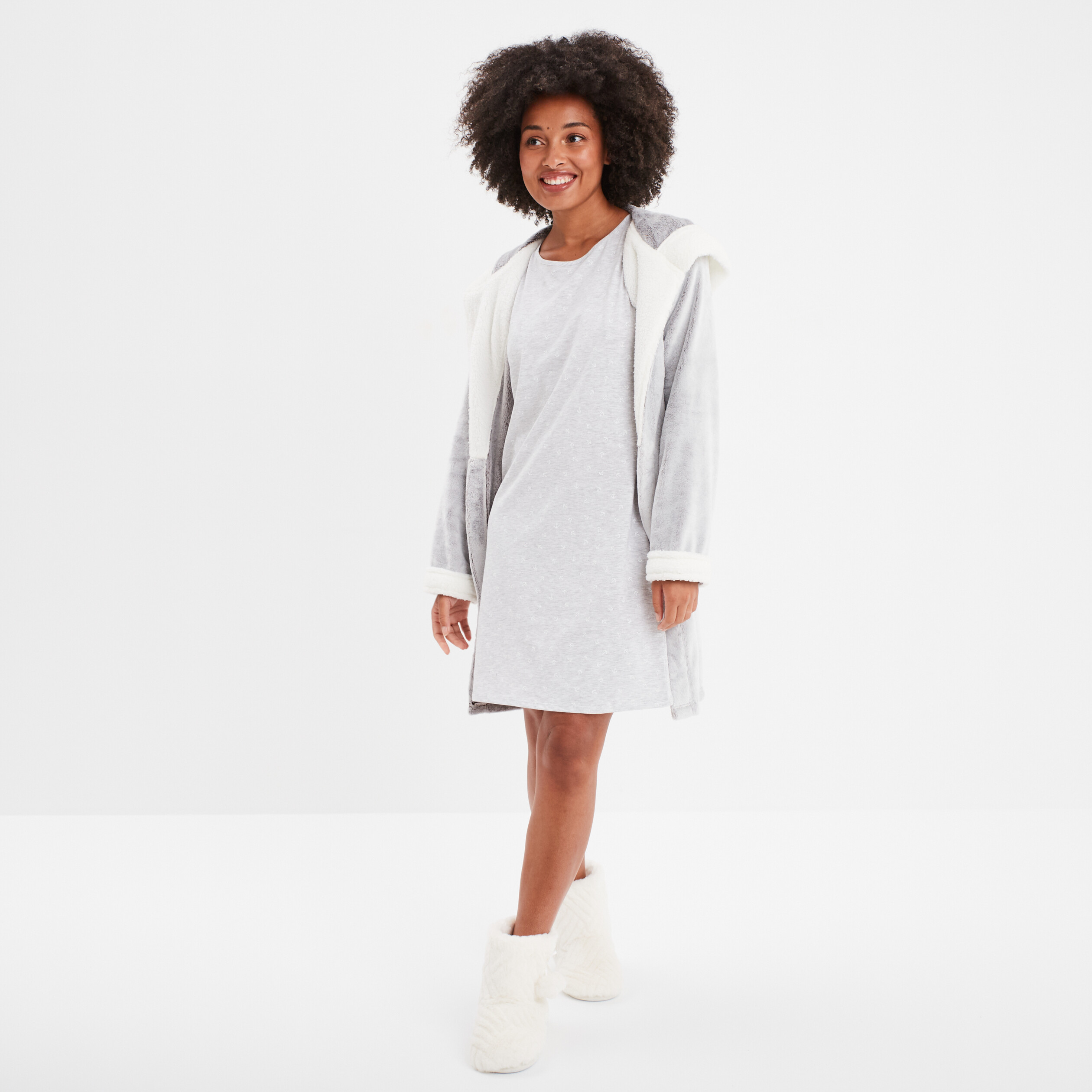 chemise de nuit gris clair femme Chemise de nuit gris clair femme