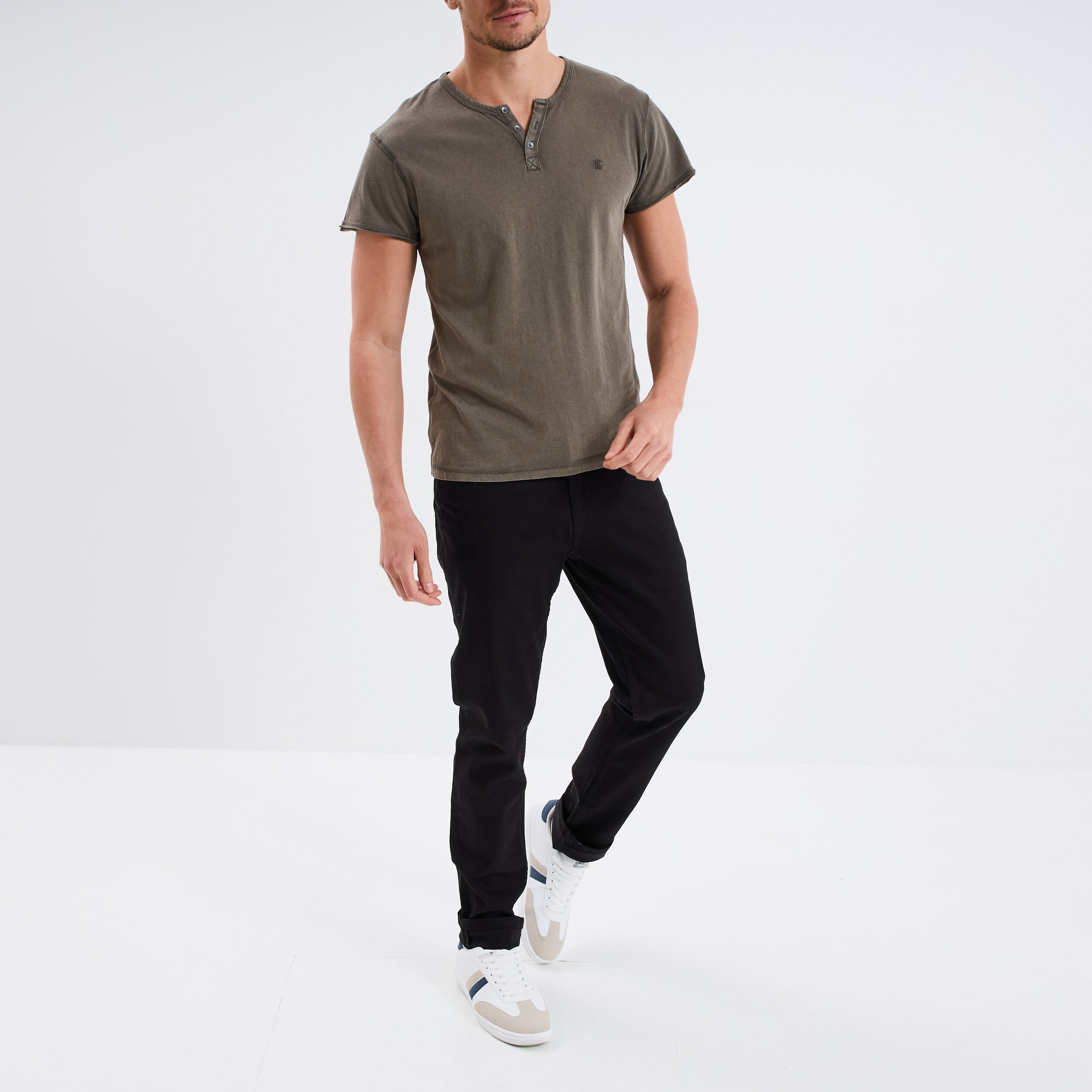 T-shirt col tunisien manches courte vert kaki homme