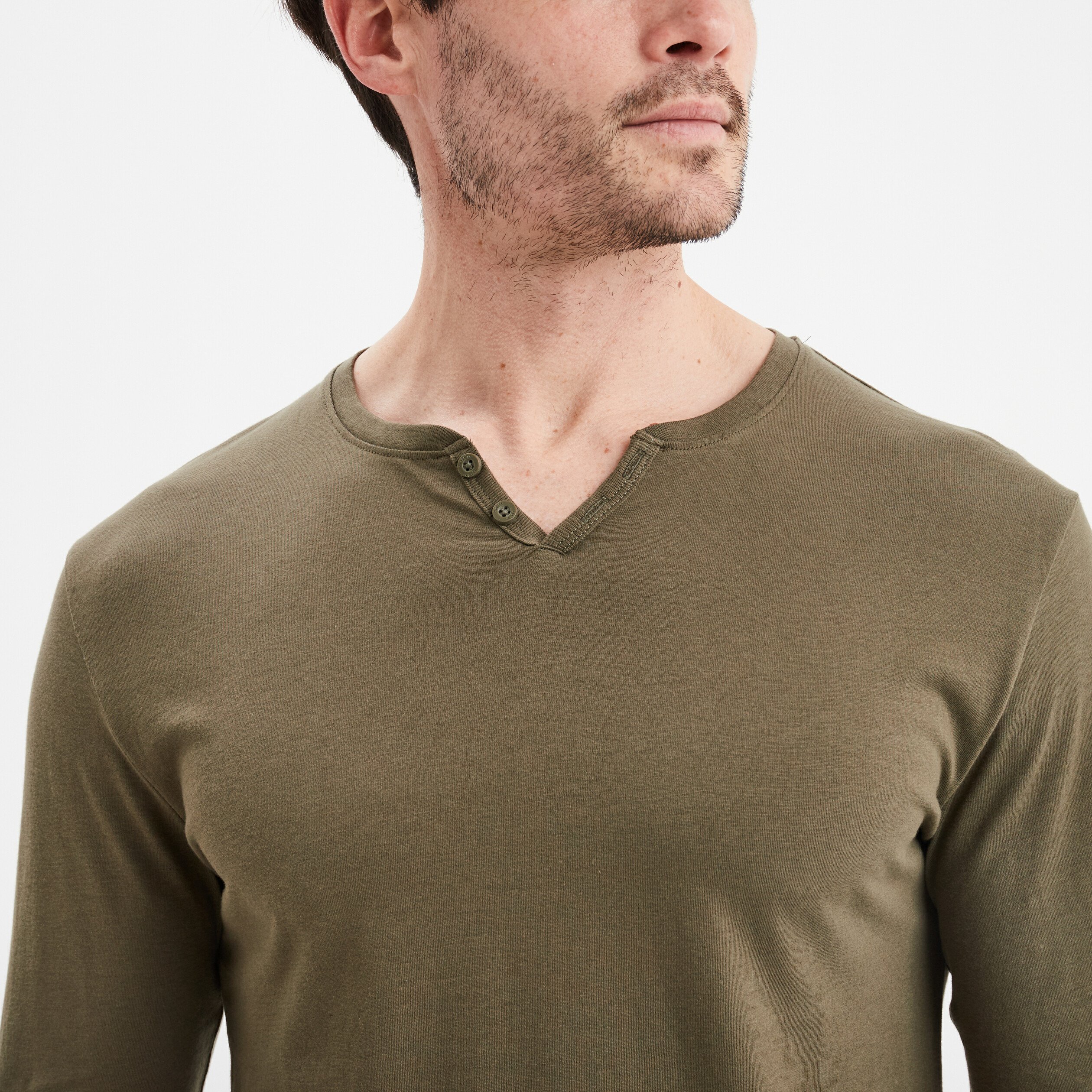 t shirt col tunisien manches longues vert kaki homme T-shirt col tunisien manches longues vert kaki homme