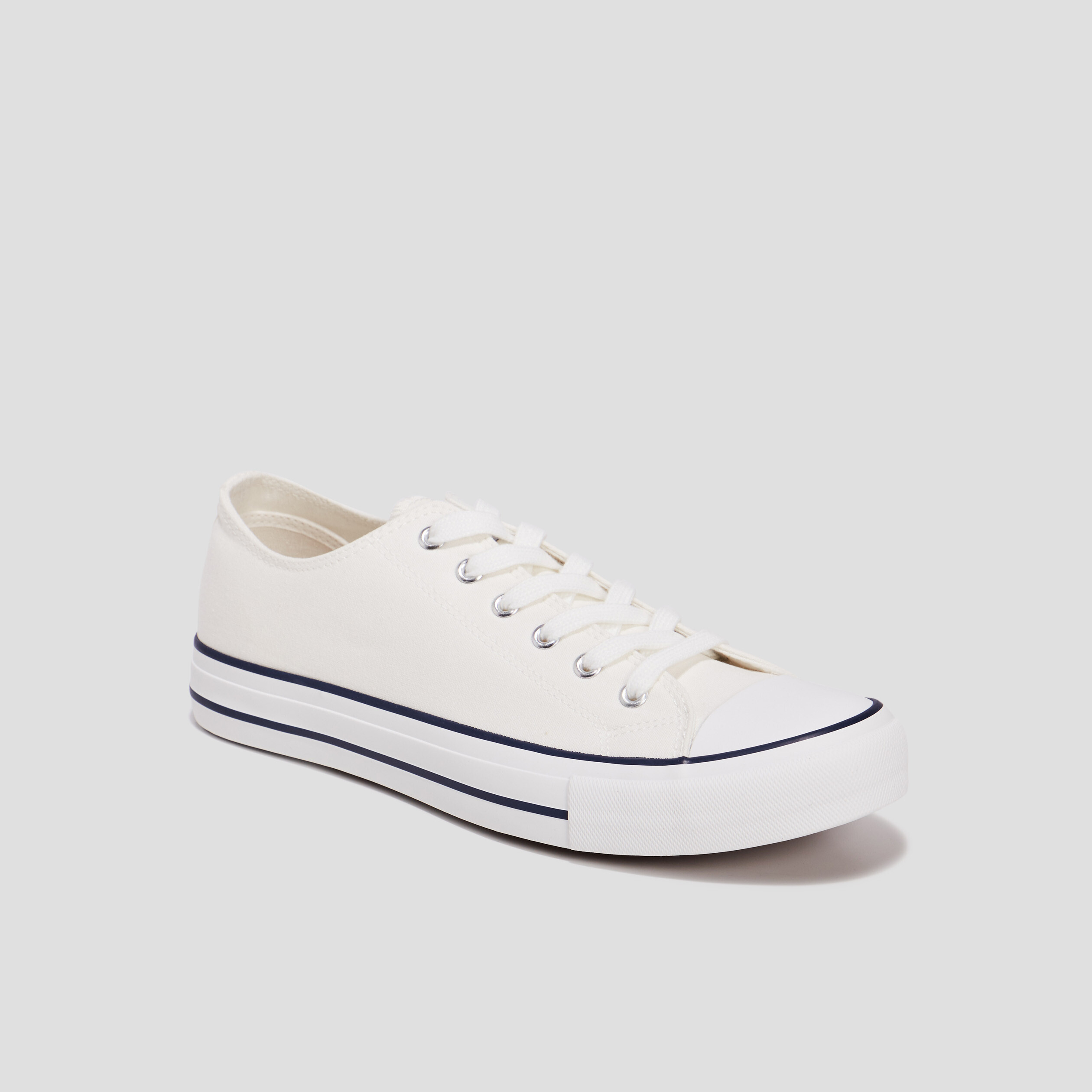 Tennis en toile &agrave; lacets blanc homme