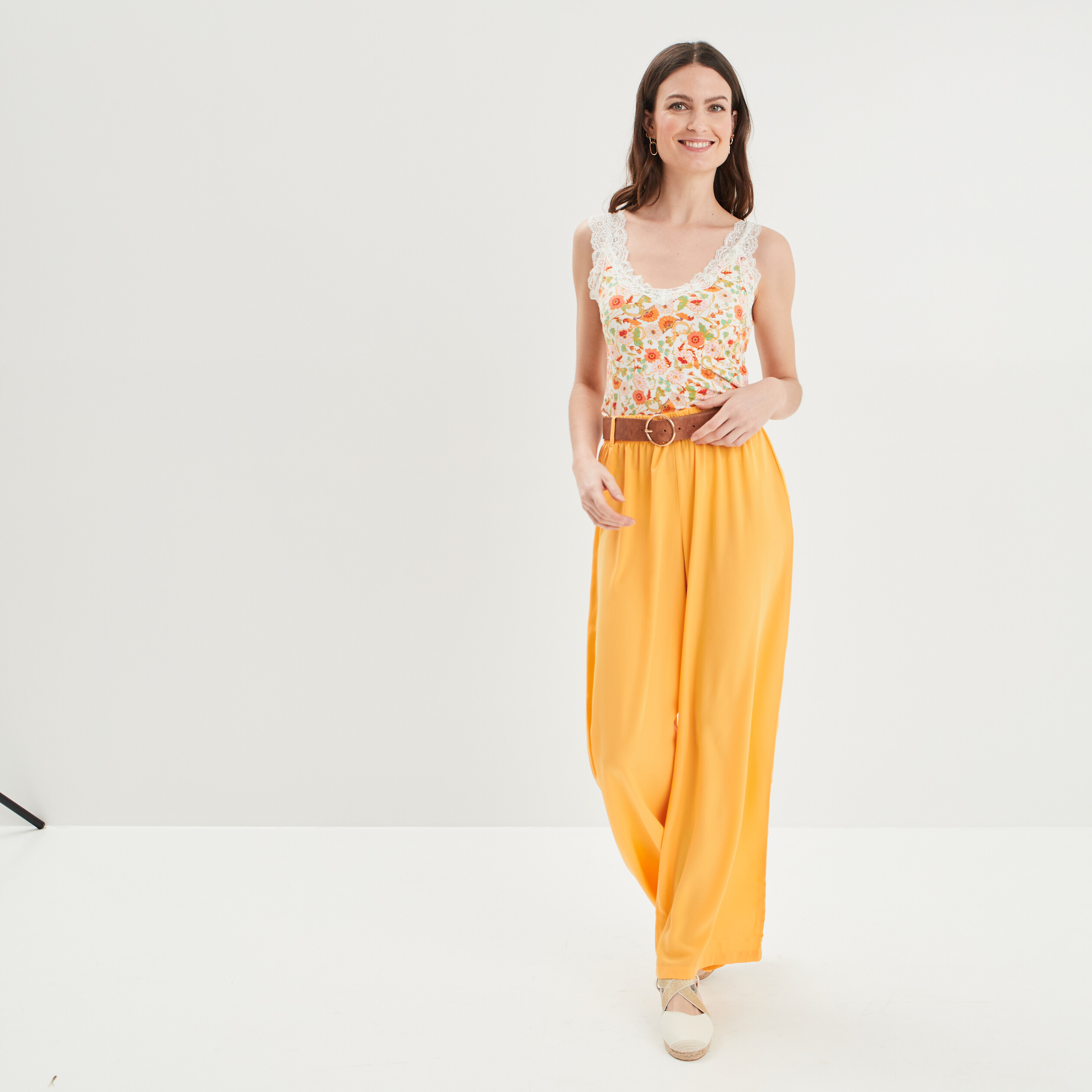 pantalon fluide taille haute ceinturee orange femme Pantalon fluide taille haute ceinturée orange femme