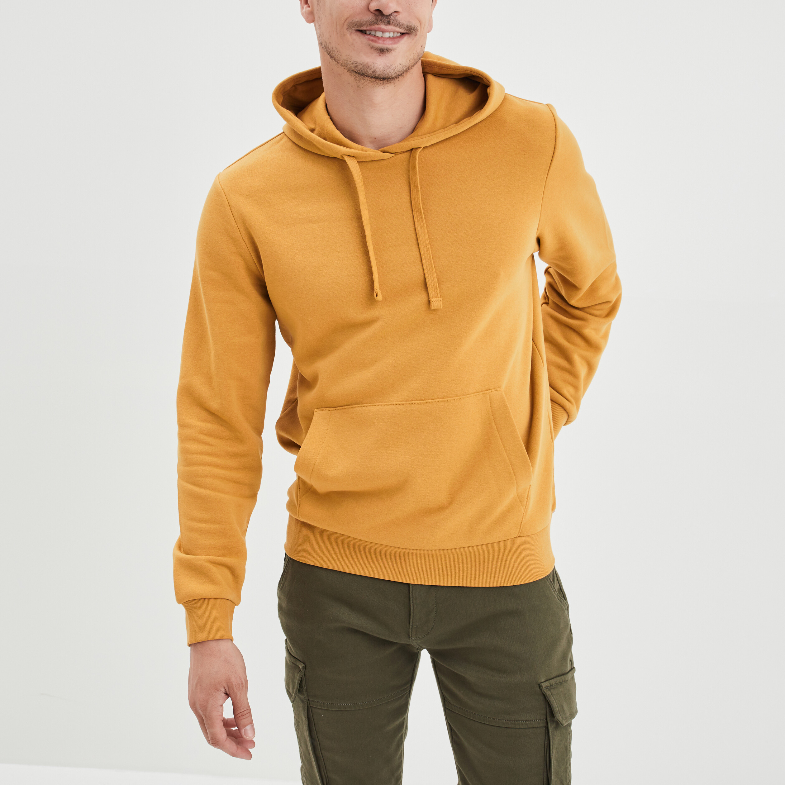 Sweat molleton à capuche hoodie jaune moutarde homme