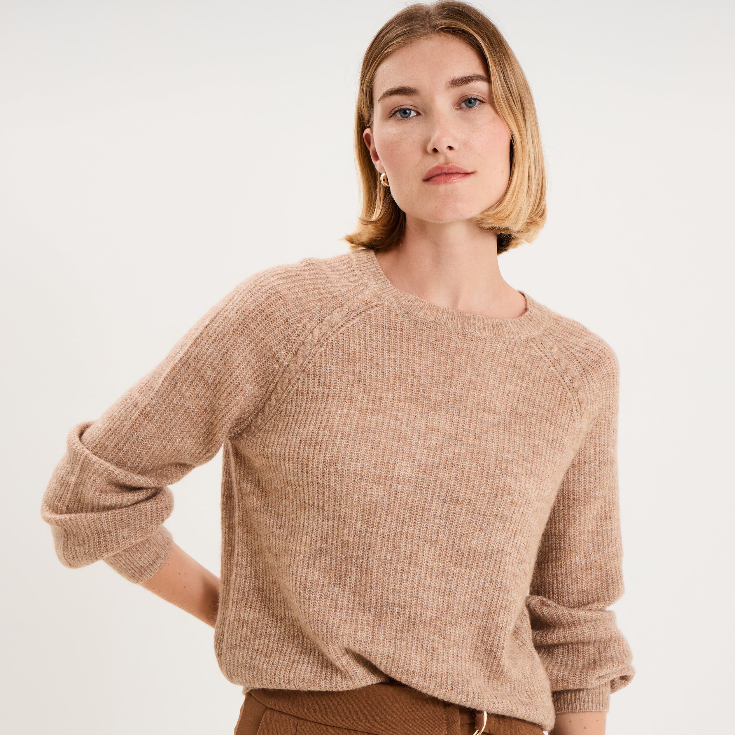 Pull col rond manches longues beige femme