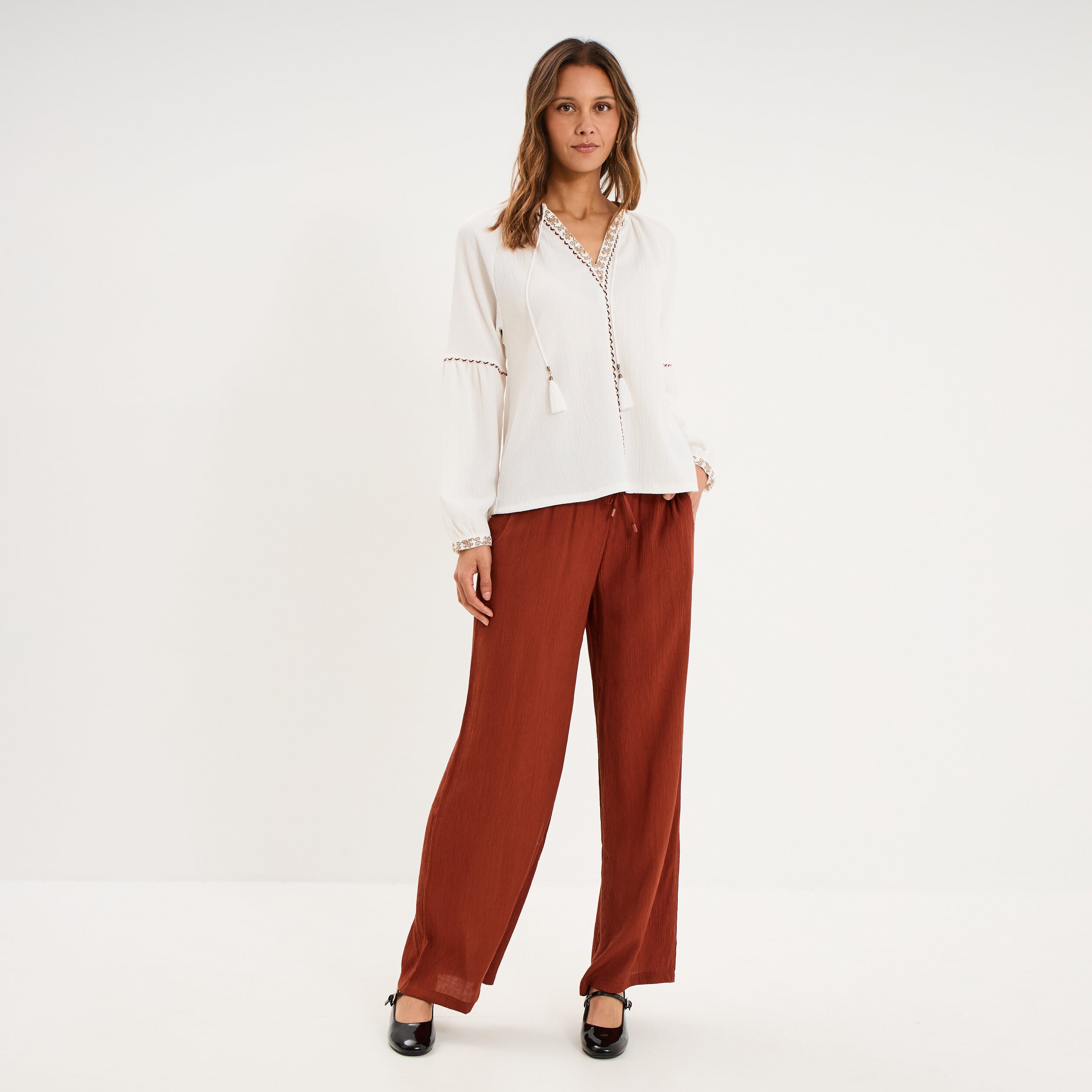 Blouse droite col tunisien avec pompons ecru femme