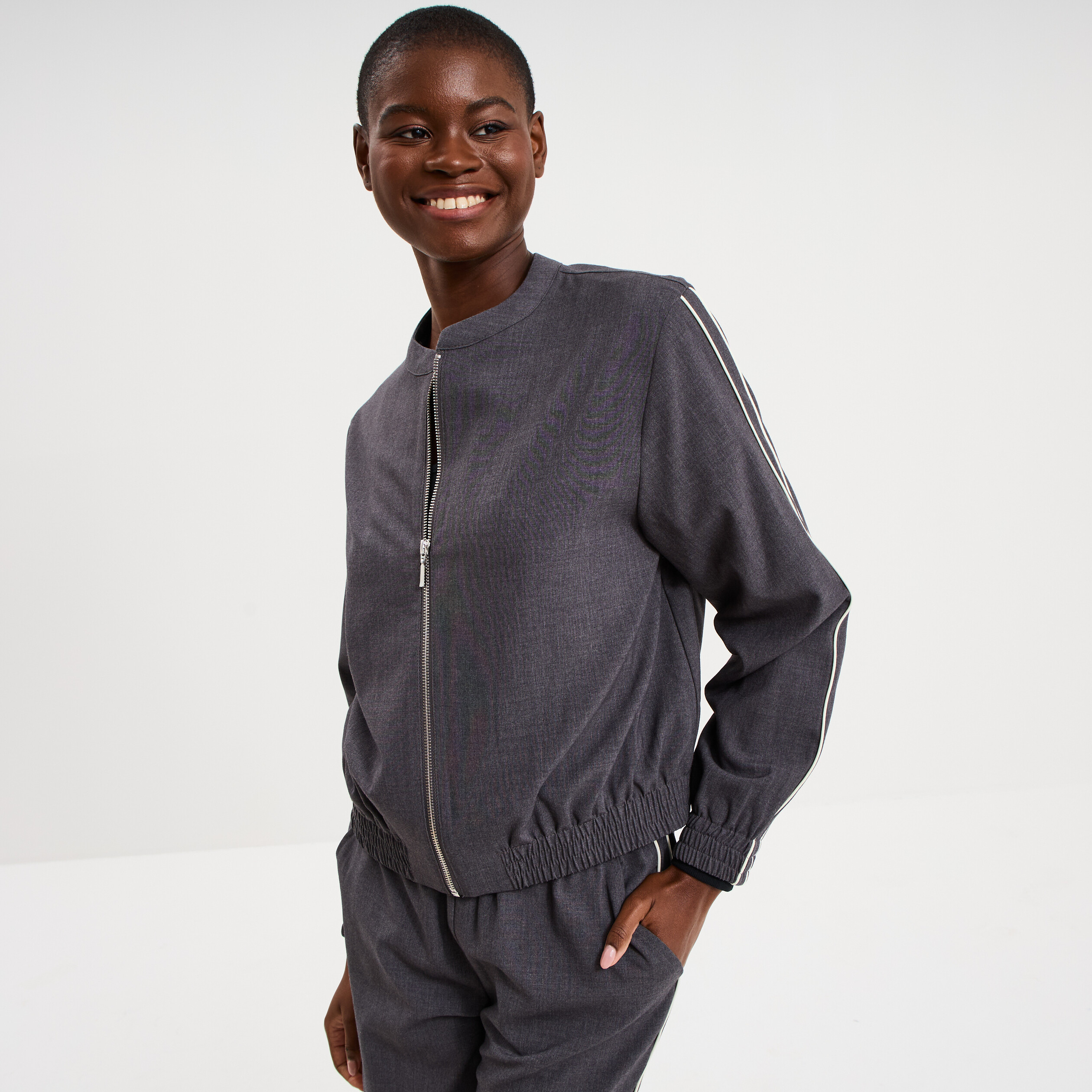 Veste bomber manches longues gris clair femme