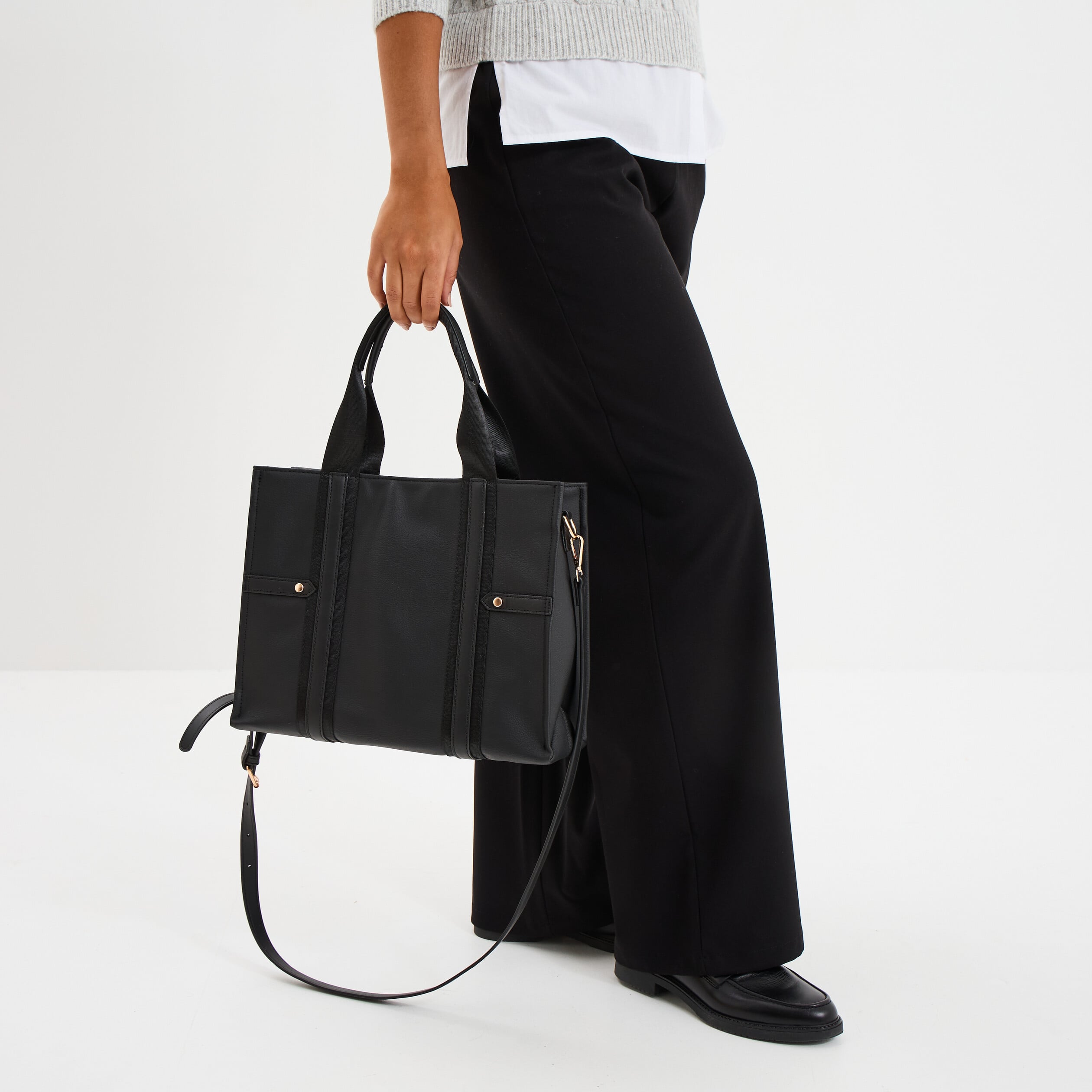 Sac &agrave; main avec bandouli&egrave;re noir femme