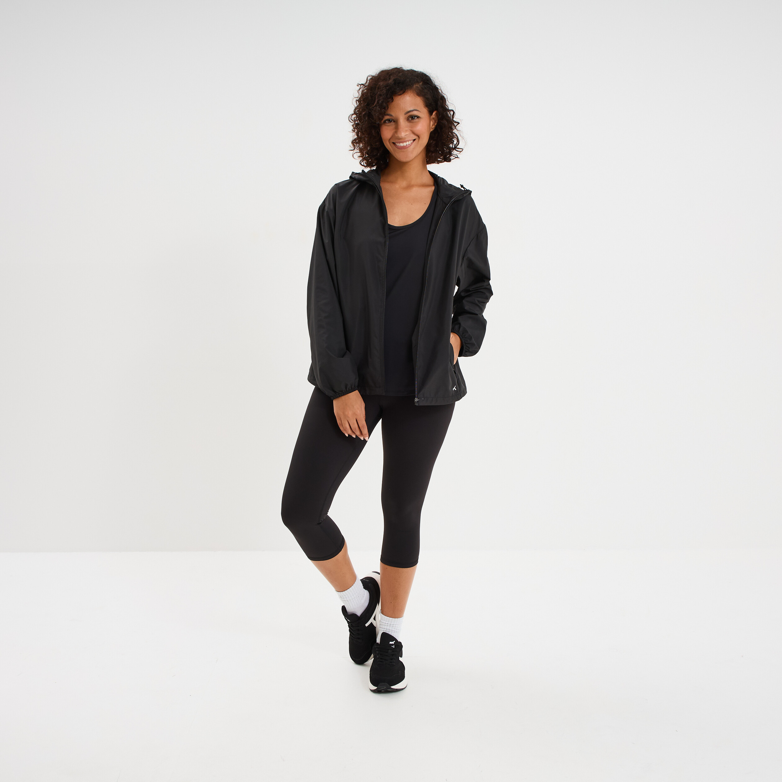 D&eacute;bardeur de sport fluide dos nageur noir femme
