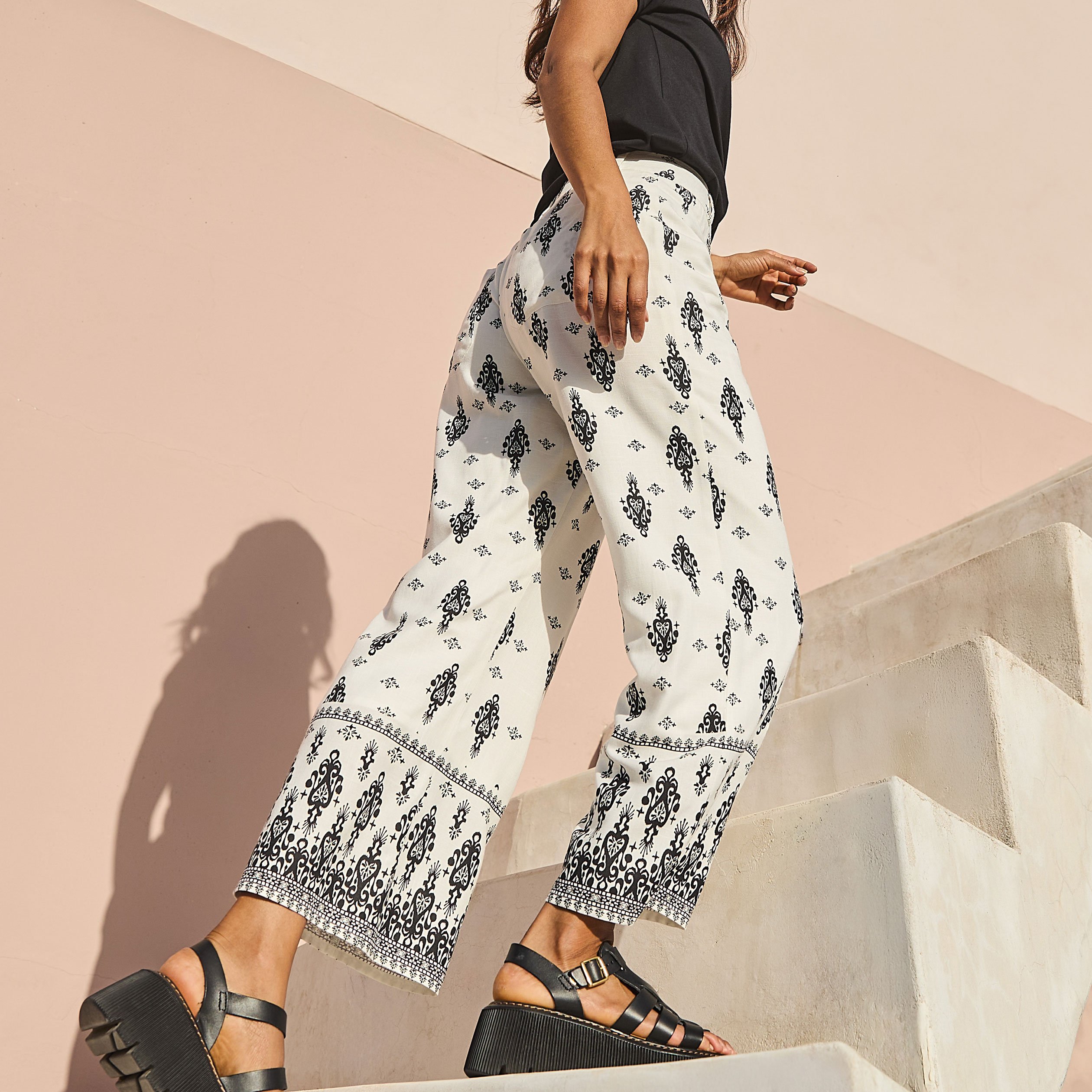 pantalon regular ecru femme Pantalon regular ecru femme