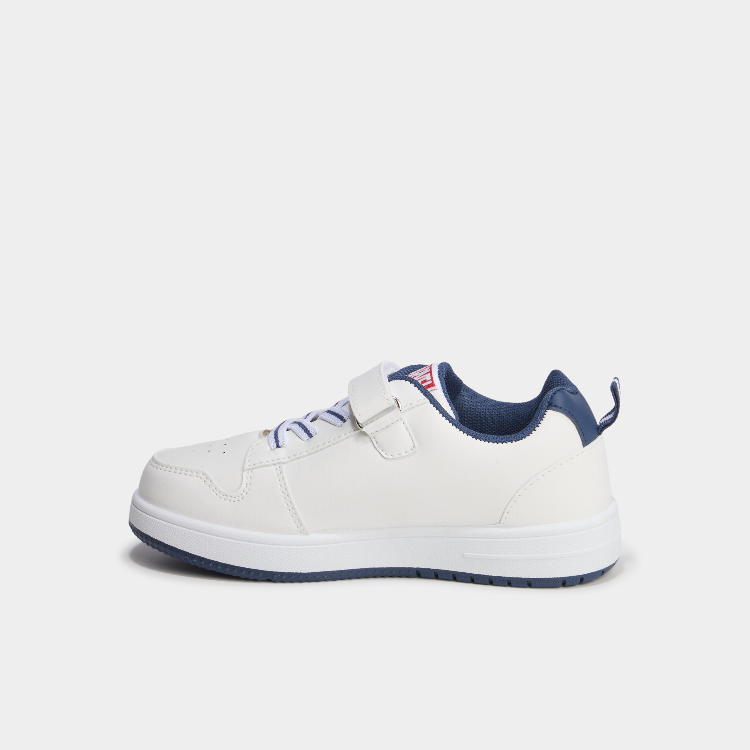 Tennis basses &agrave; scratchs Marvel blanc gar&ccedil;on