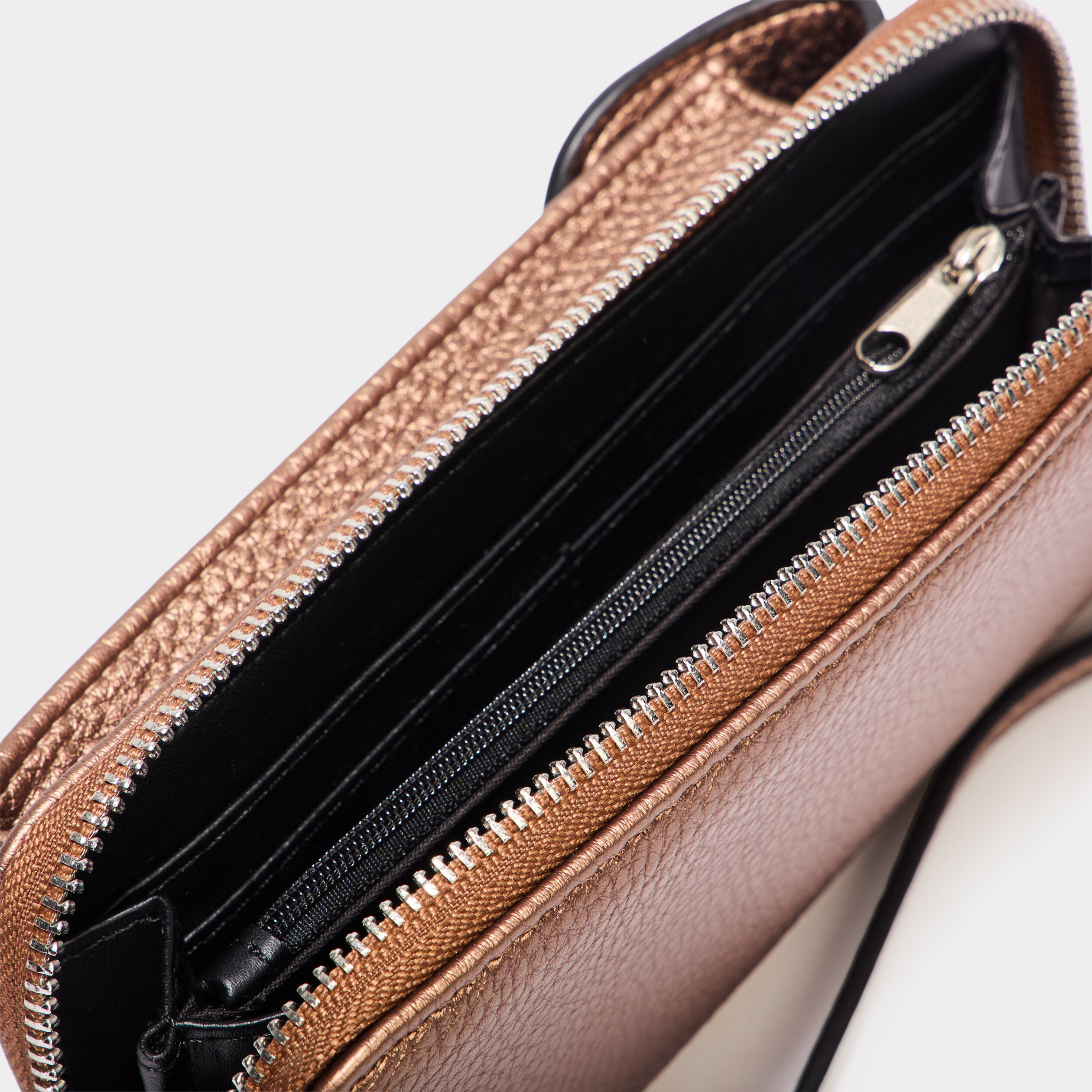sac pochette a bandouliere couleur bronze femme Sac pochette à bandoulière couleur bronze femme
