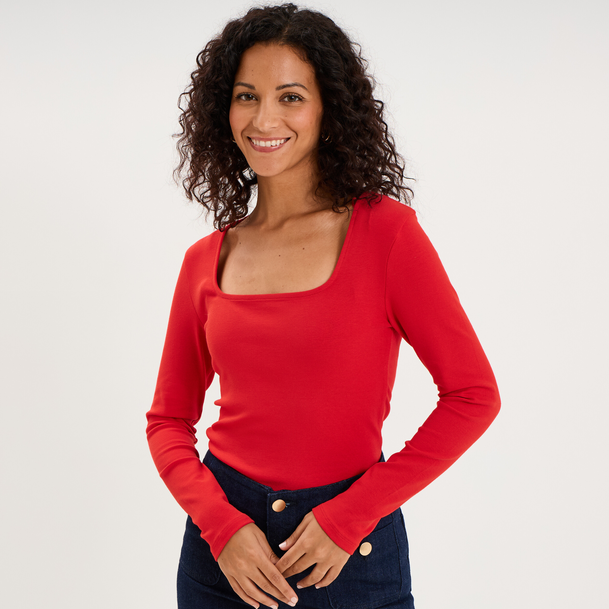 T-shirt ajust&eacute; encolure carr&eacute;e rouge femme