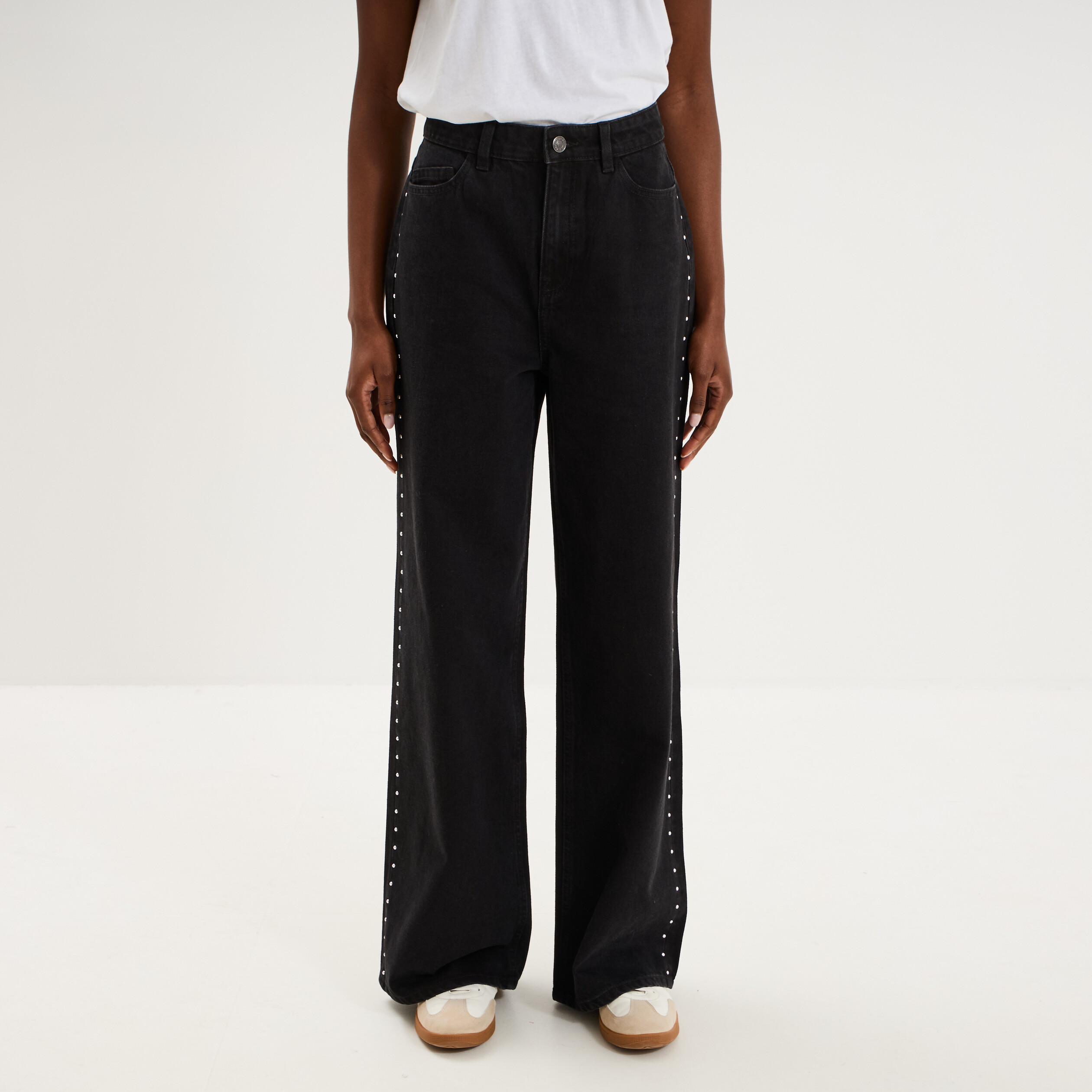 Jean large &agrave; clous coton denim noir femme