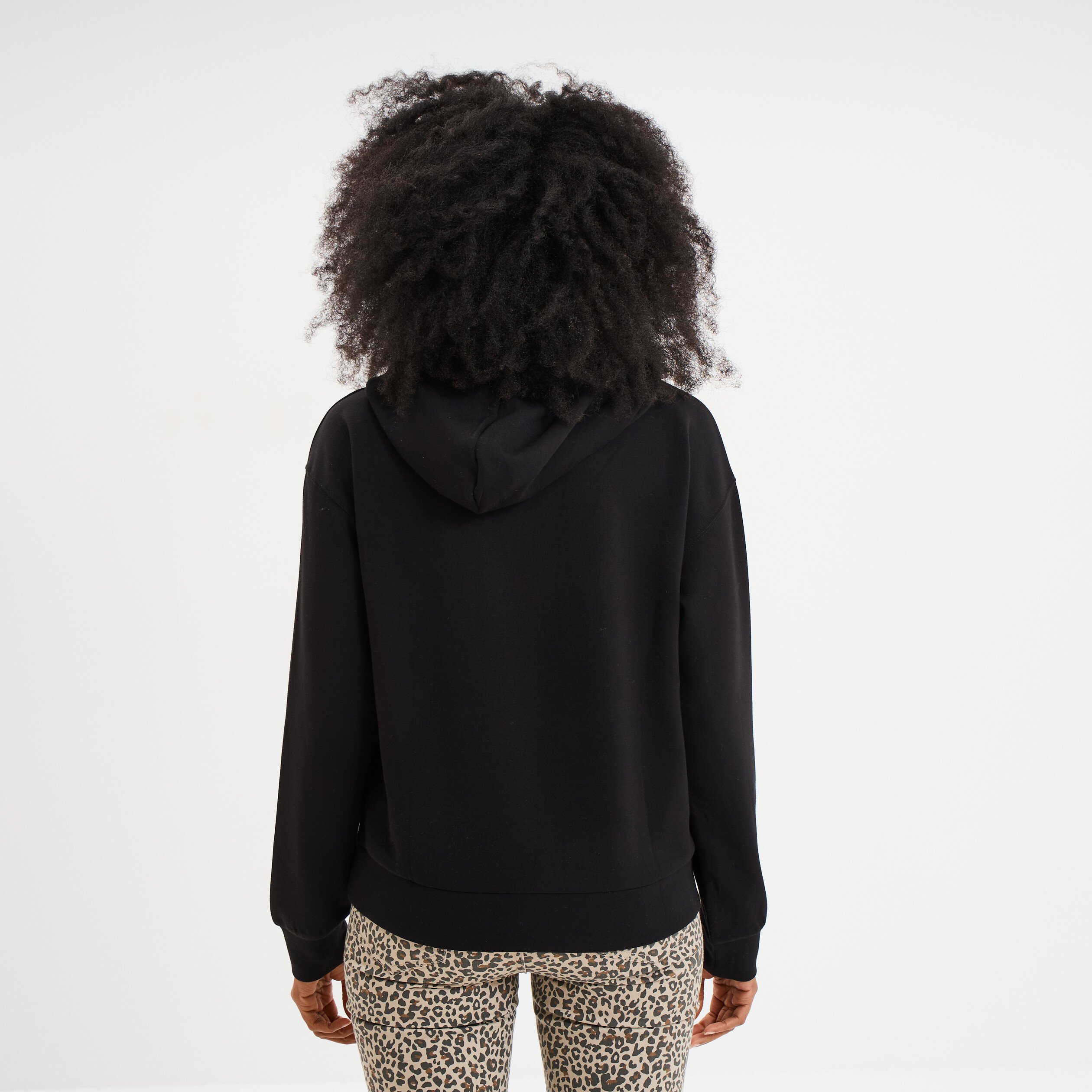 sweat hoodie manches longues a capuche noir femme Sweat hoodie manches longues à capuche noir femme
