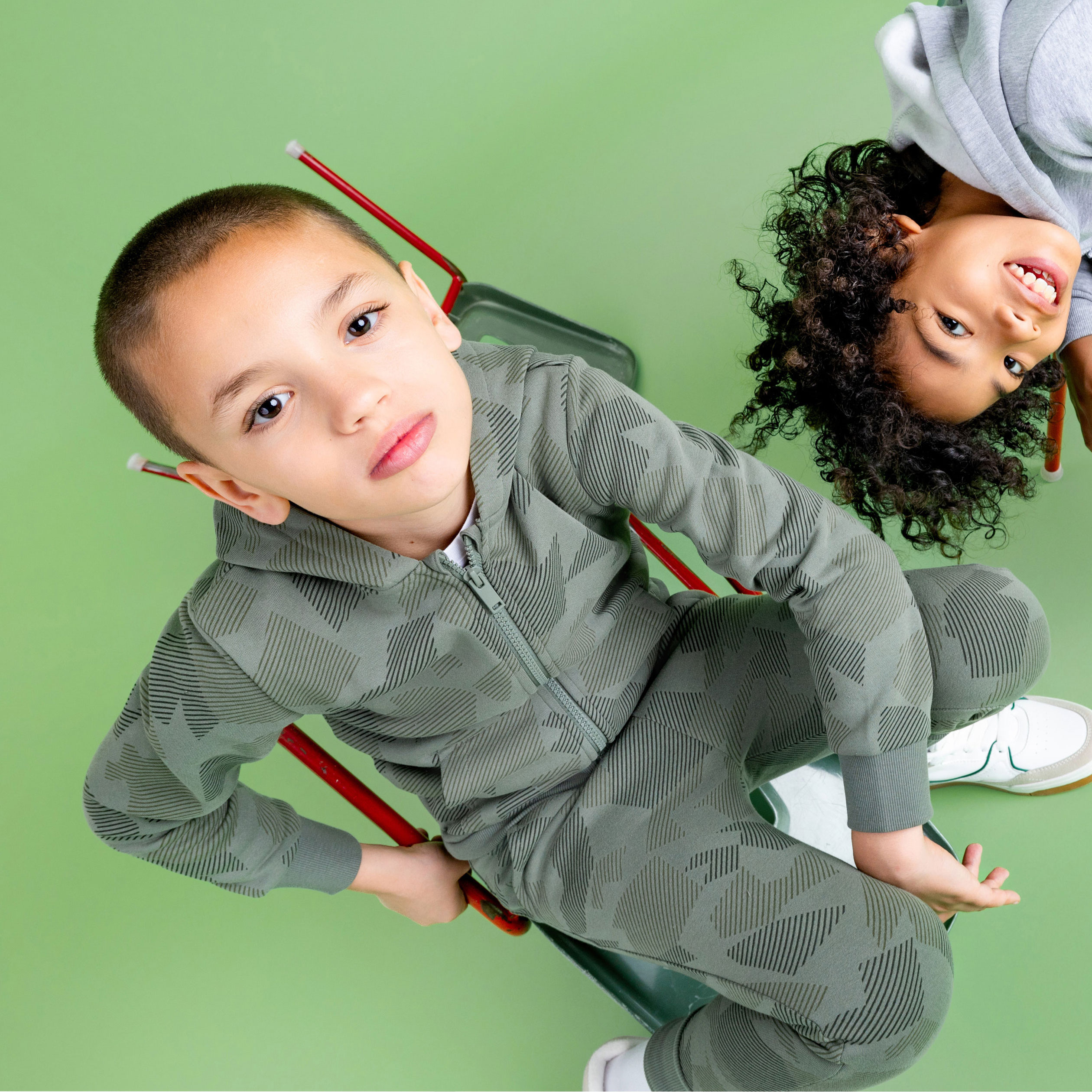 sweat a capuche zippe vert kaki garcon Sweat à capuche zippé vert kaki garçon