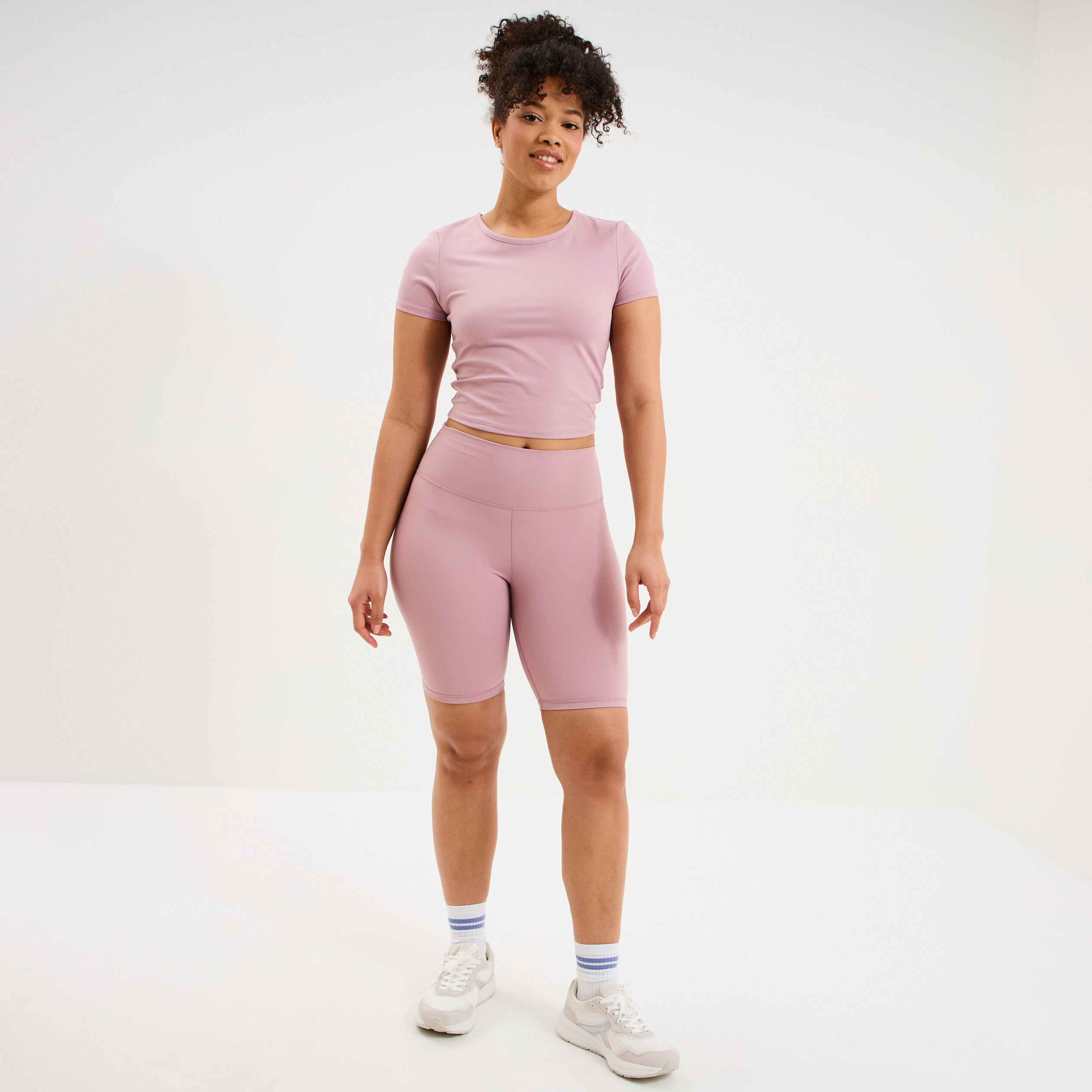 Short cycliste de sport taille haute mauve femme