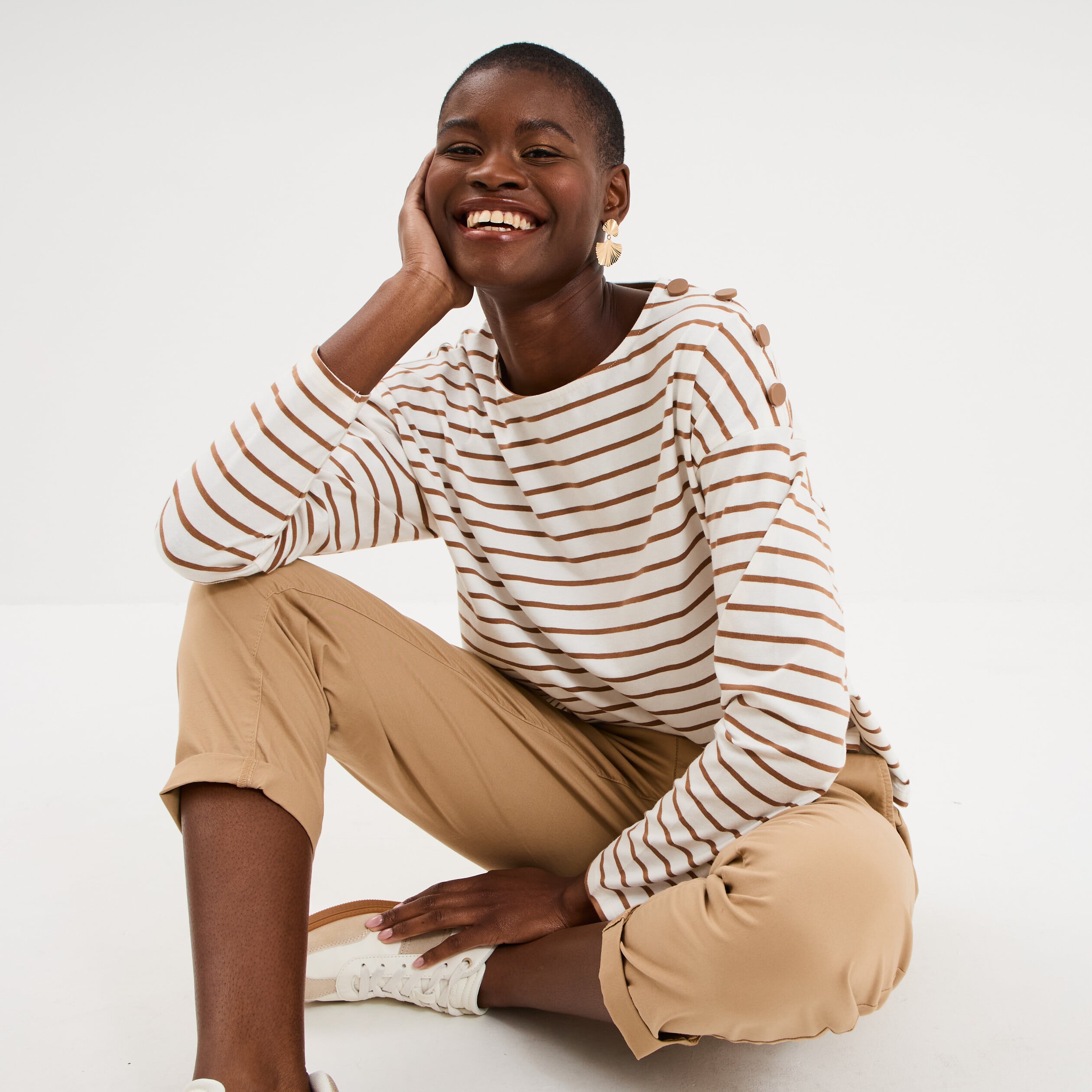 T-shirt marini&egrave;re col rond avec boutons ecru femme