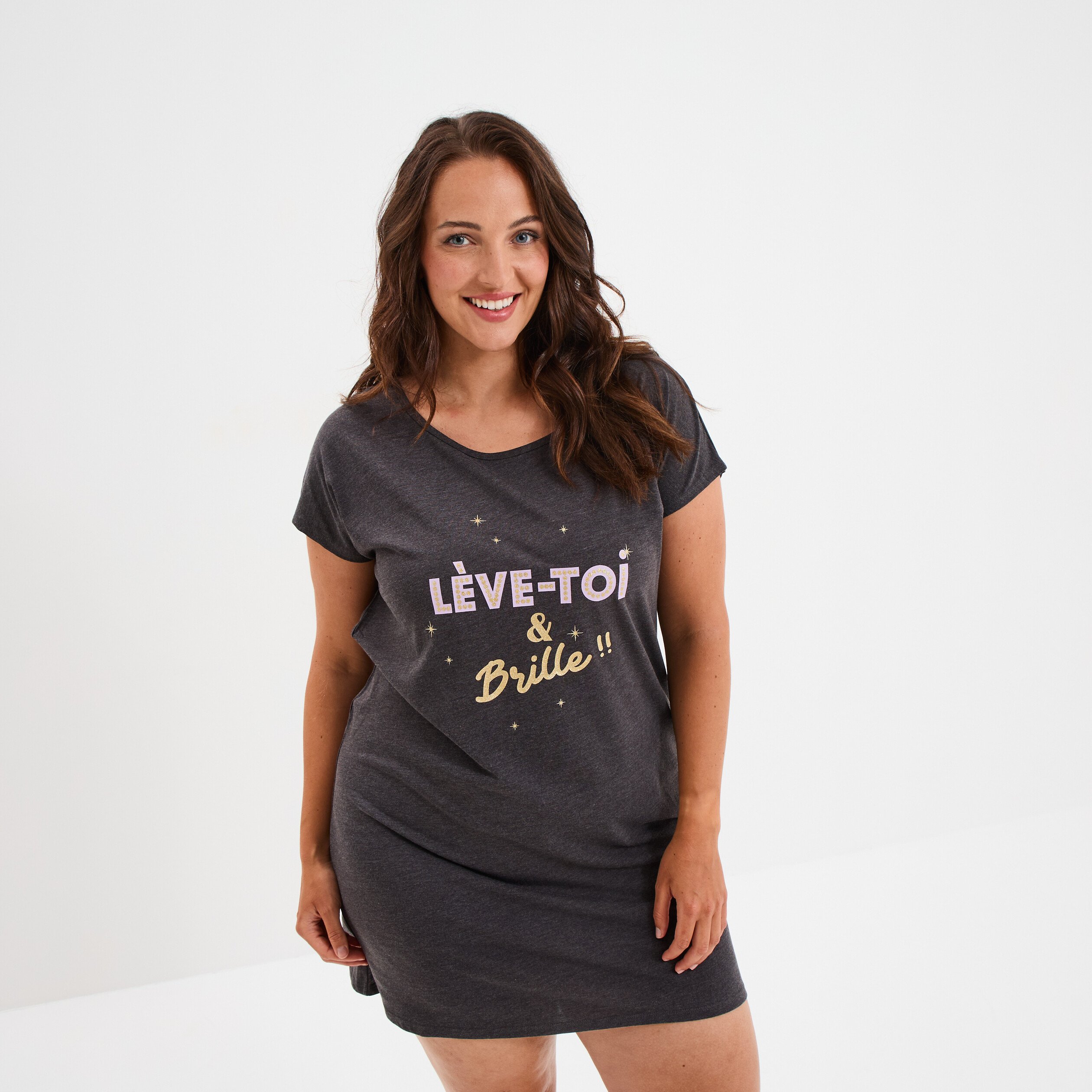 chemise de nuit manches courtes gris fonce femmegt Chemise de nuit manches courtes gris foncé femme grande taille