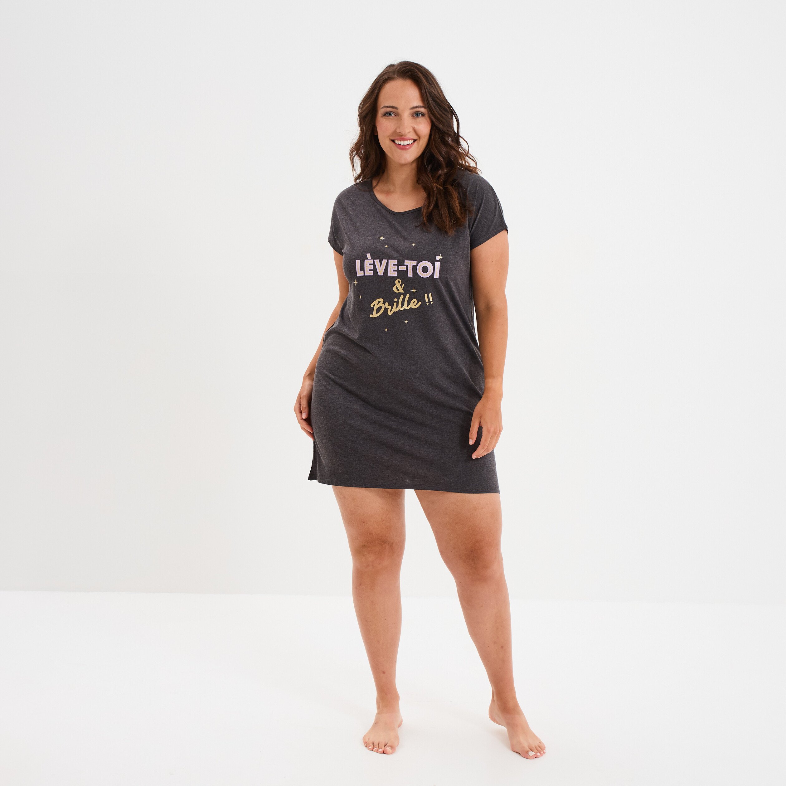 chemise de nuit manches courtes gris fonce femmegt Chemise de nuit manches courtes gris foncé femme grande taille