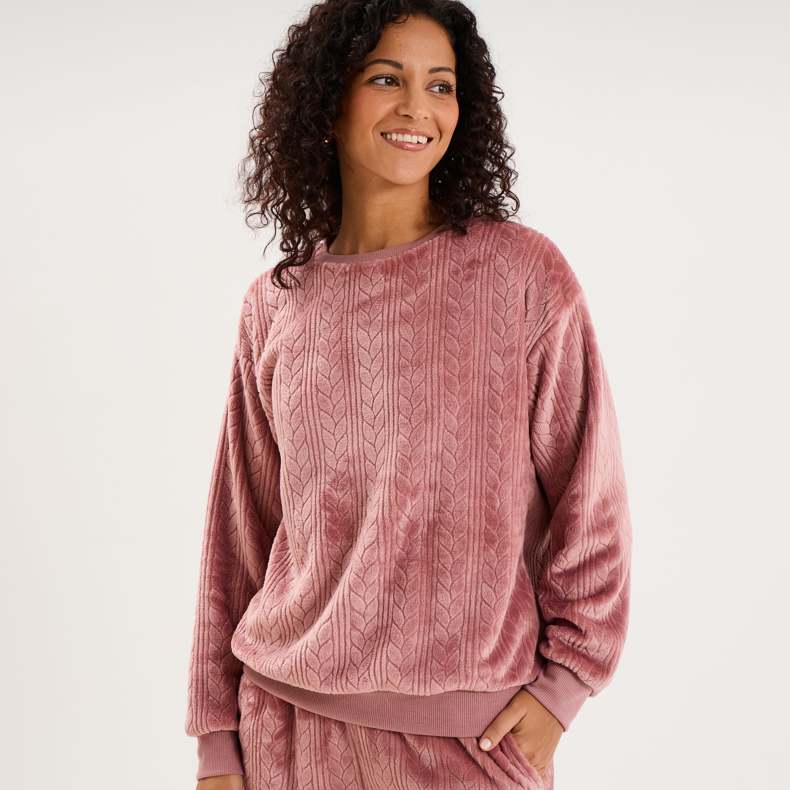 Haut de pyjama sweat polaire torsad&eacute; rose framboise femme