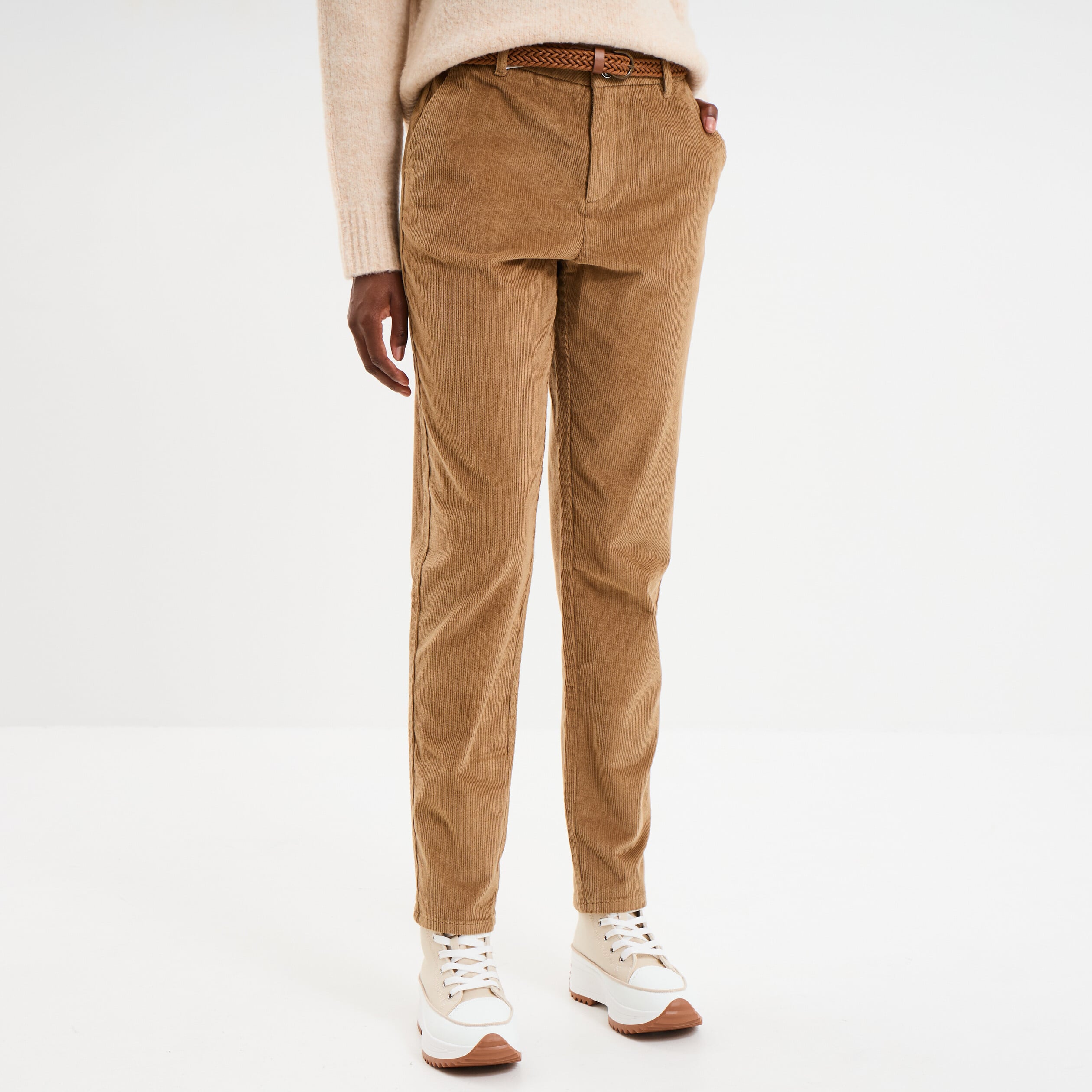 Pantalon chino slim effet velours vert kaki femme